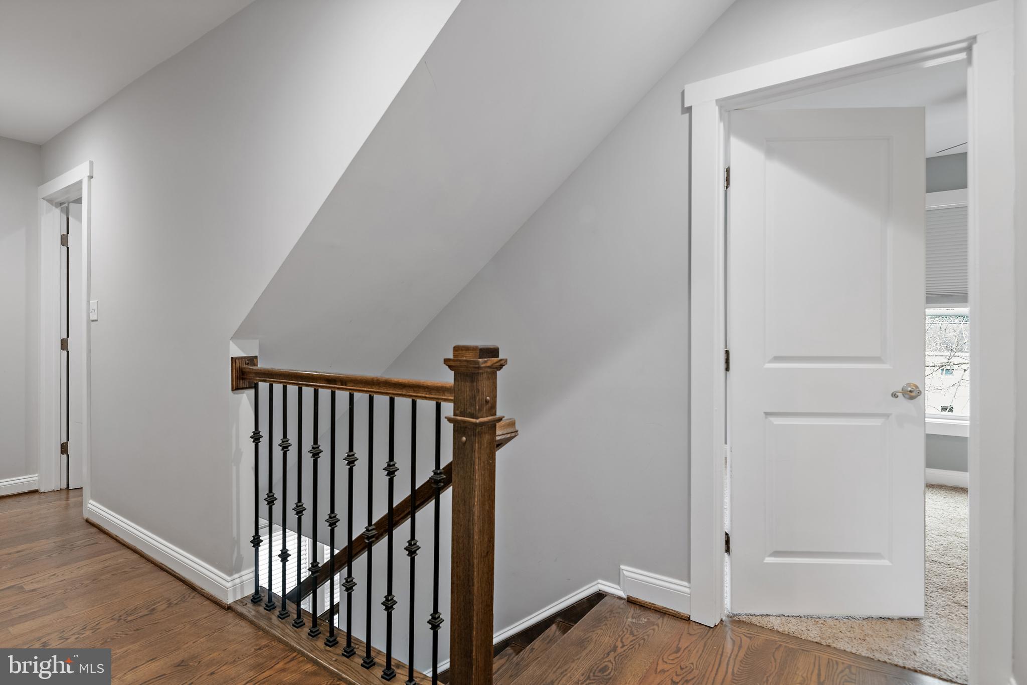 MURRAY HILL - Residential