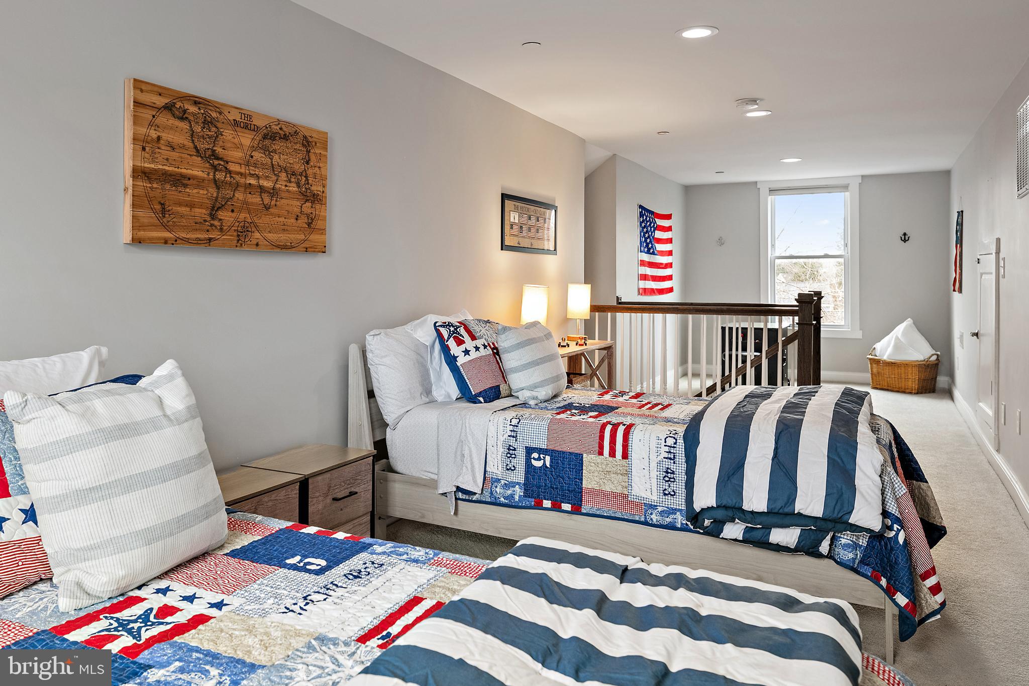 MURRAY HILL - Residential