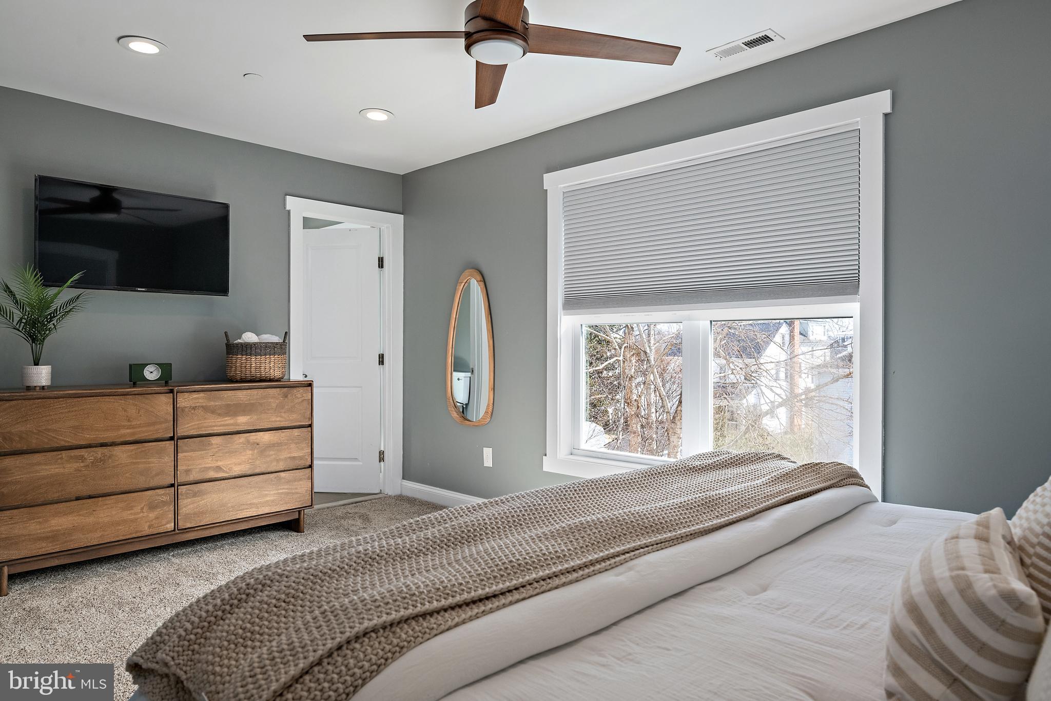 MURRAY HILL - Residential