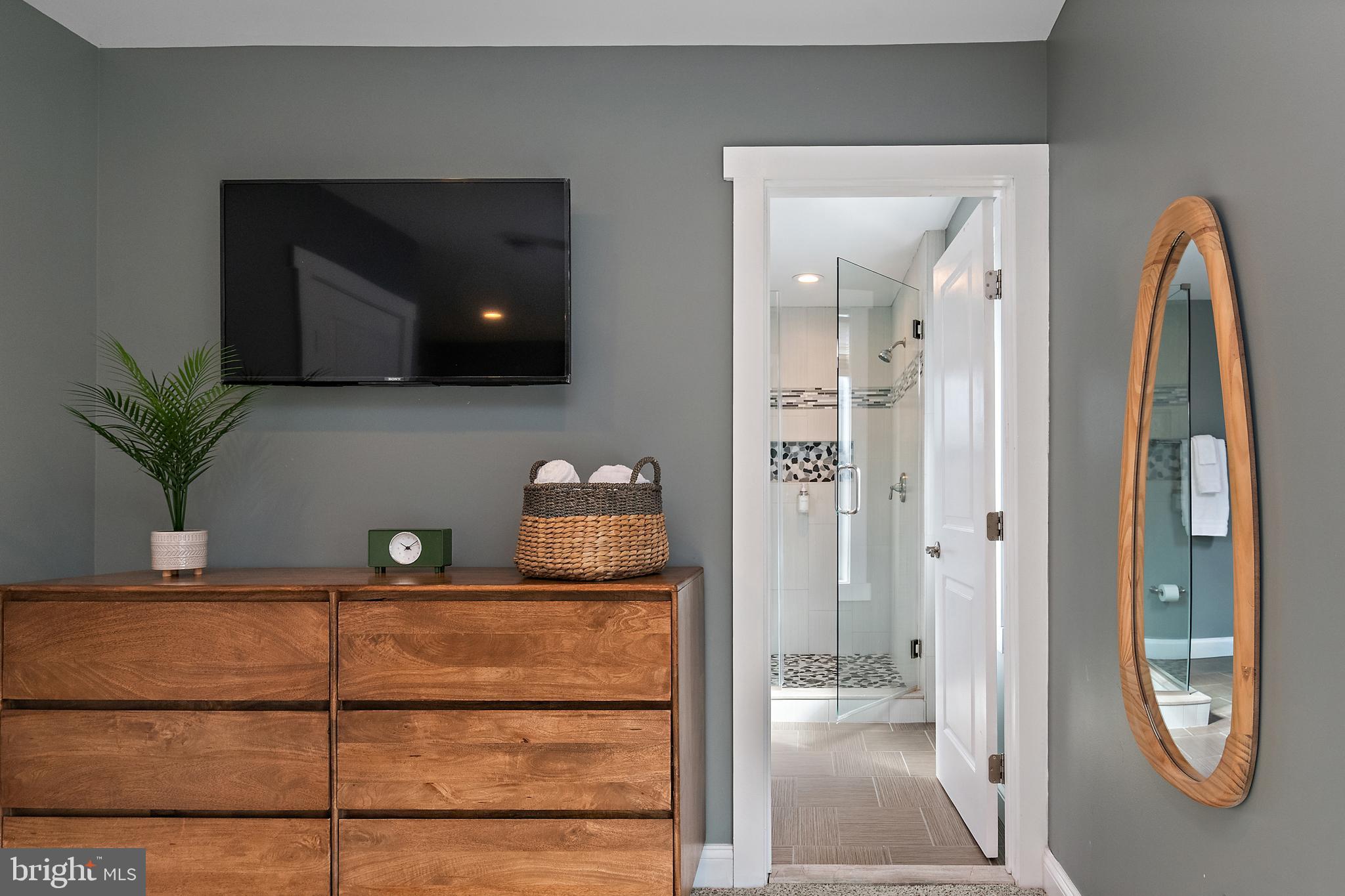 MURRAY HILL - Residential