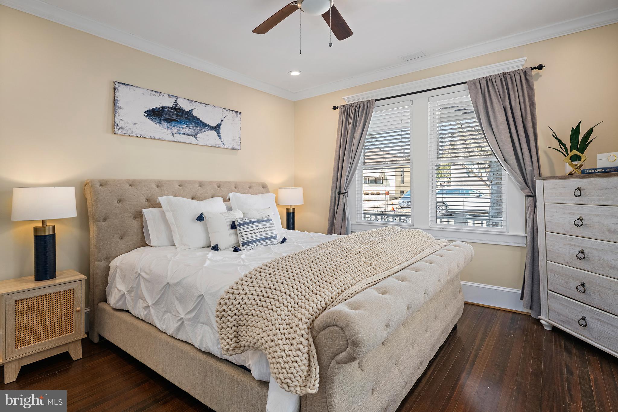 MURRAY HILL - Residential