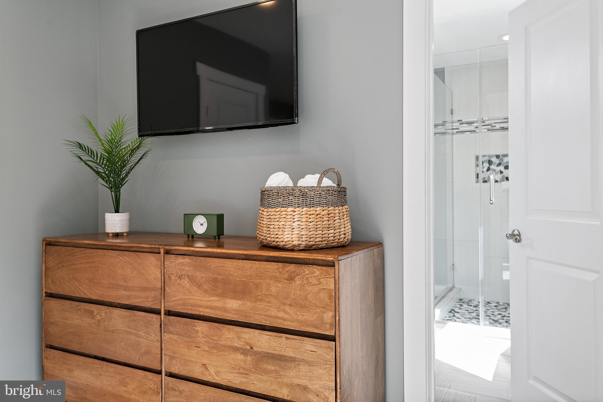 MURRAY HILL - Residential