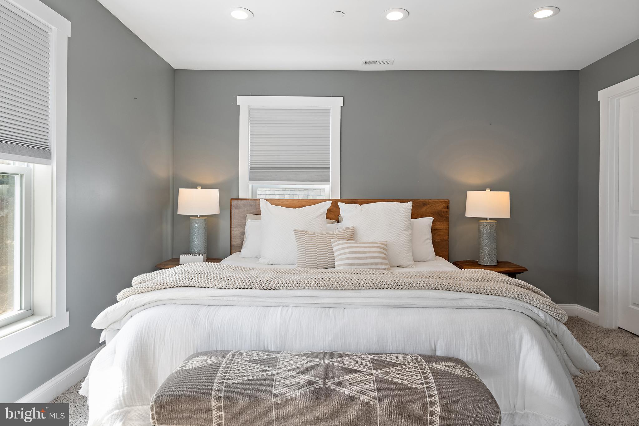 MURRAY HILL - Residential