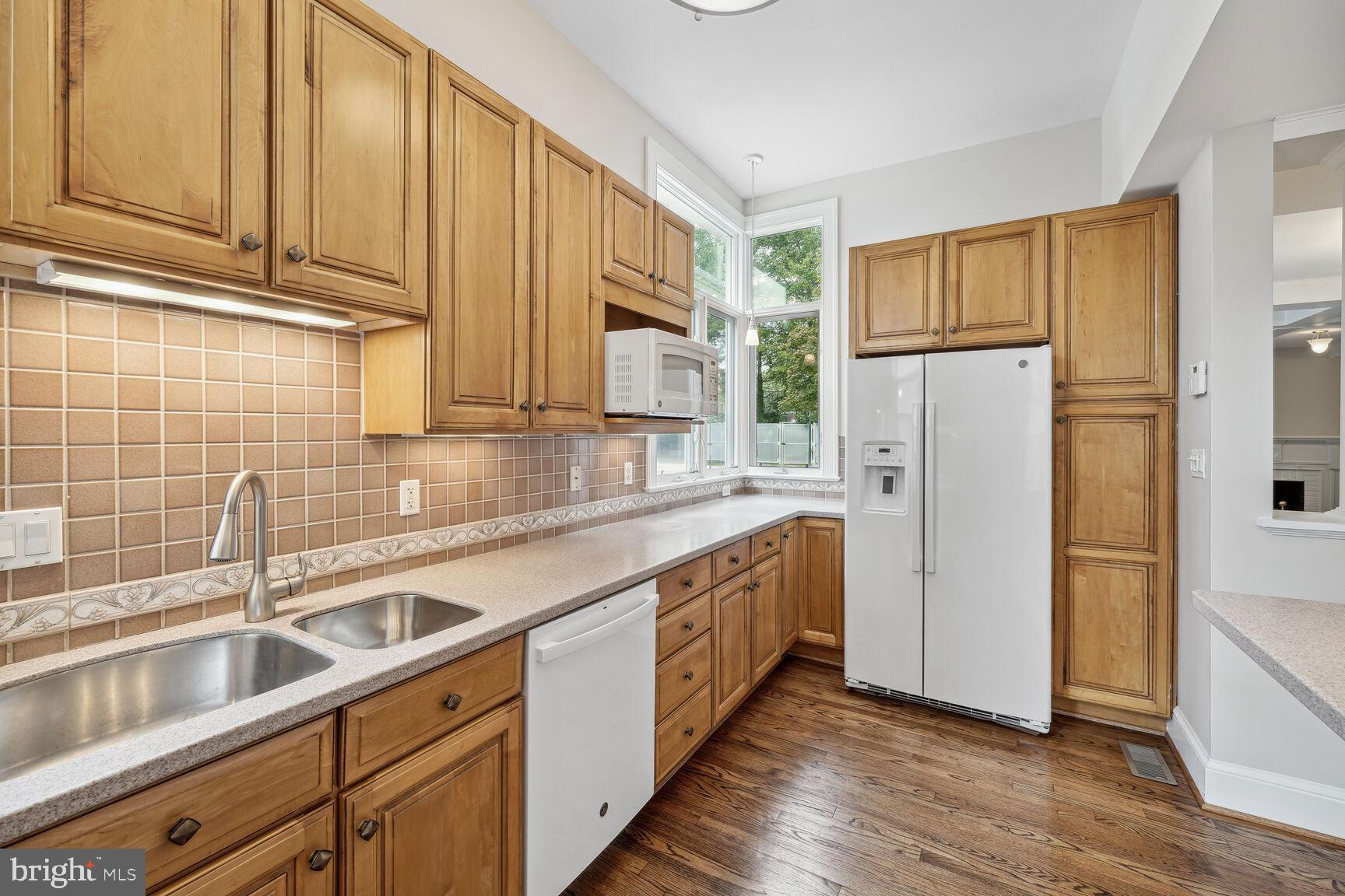 BETHESDA - Residential Lease