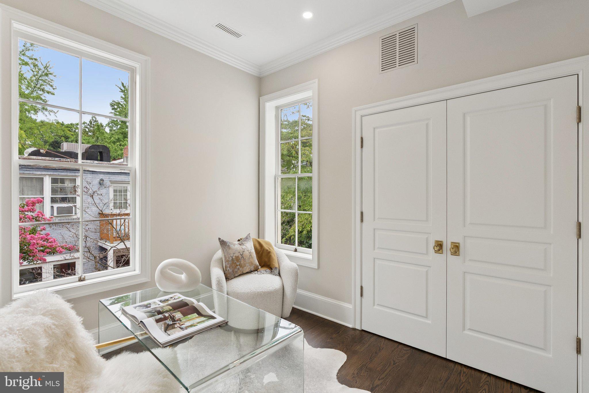 GEORGETOWN - Residential