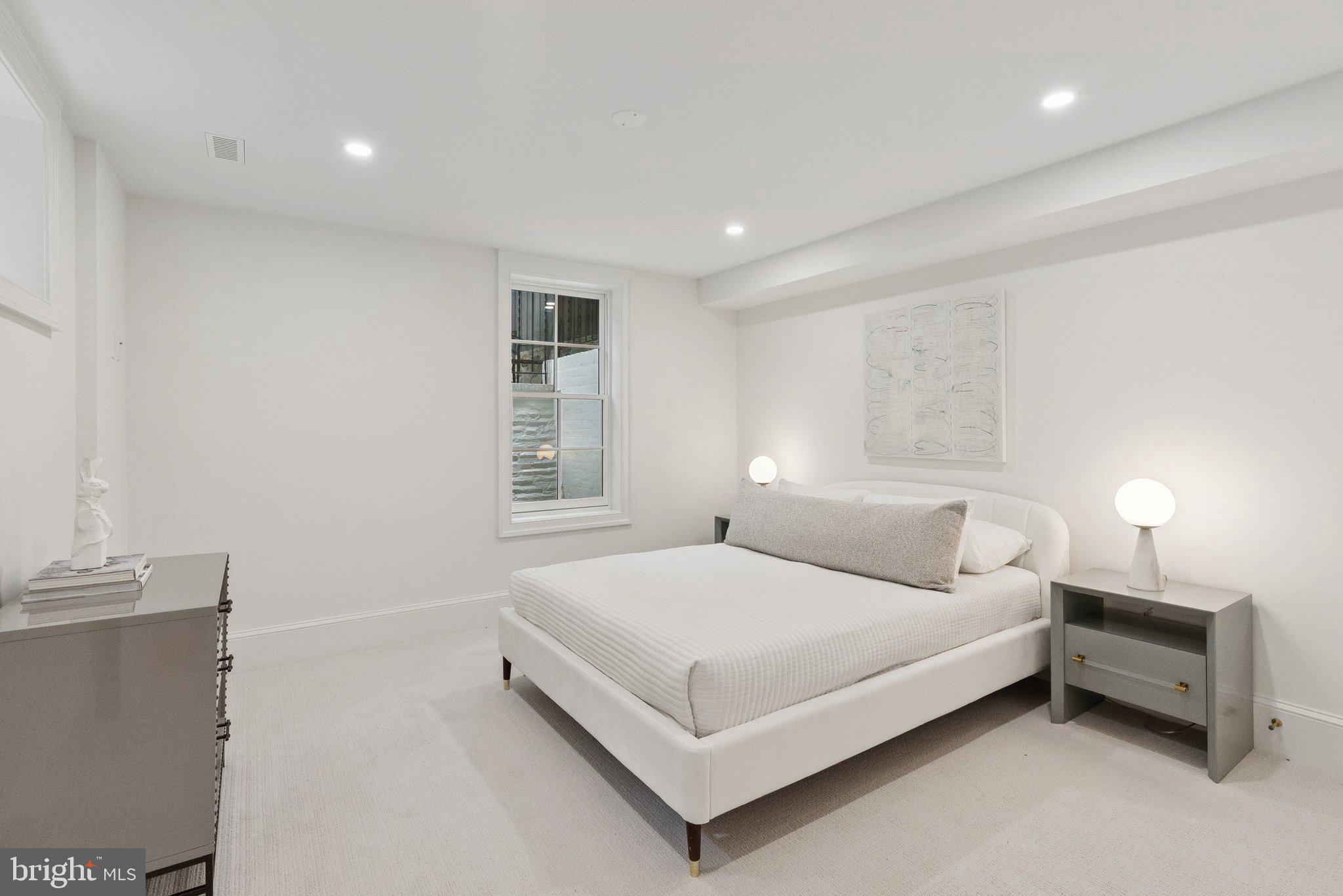 GEORGETOWN - Residential