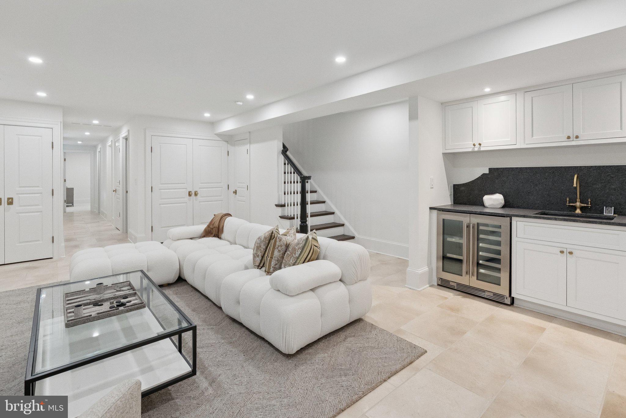 GEORGETOWN - Residential