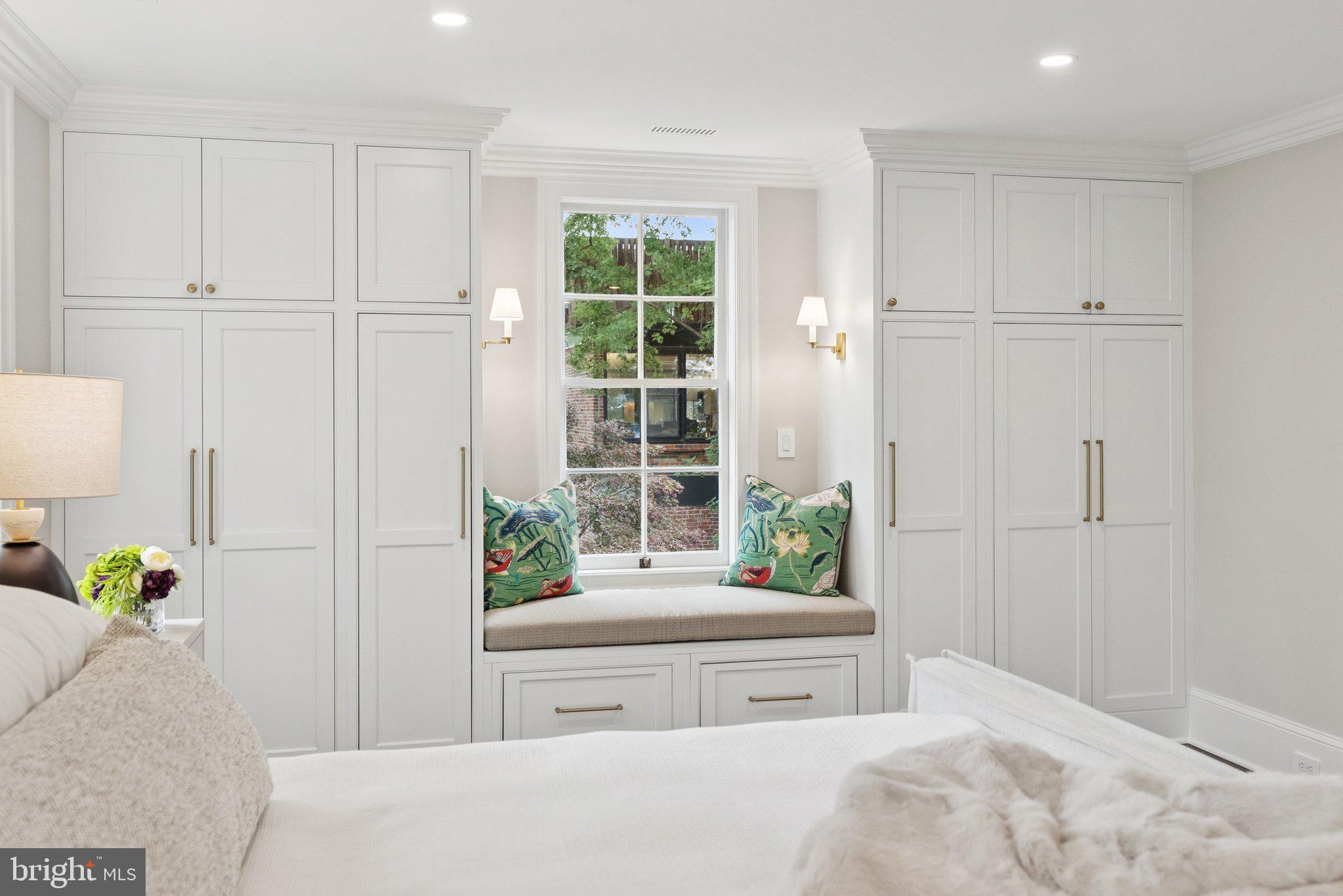 GEORGETOWN - Residential