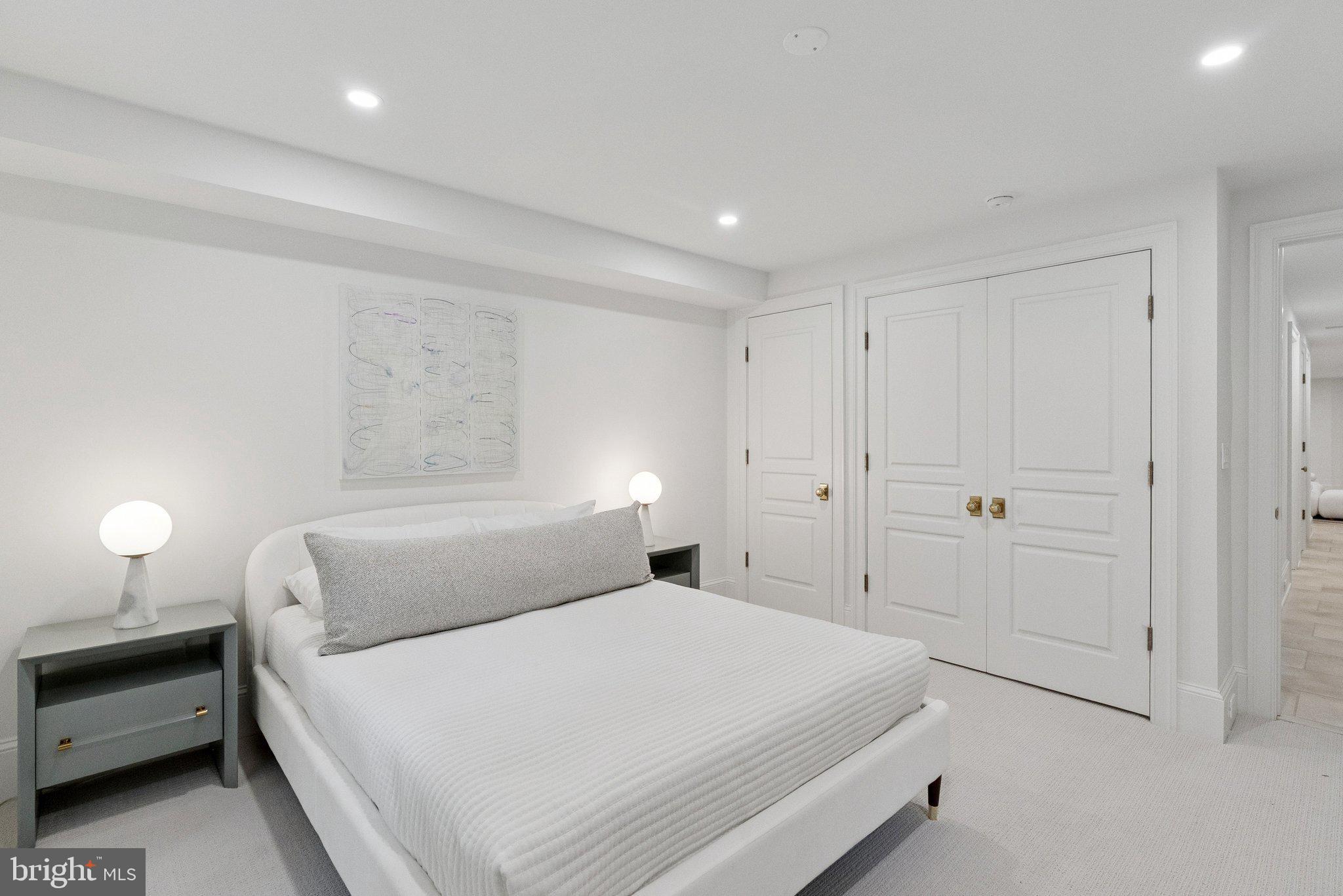 GEORGETOWN - Residential