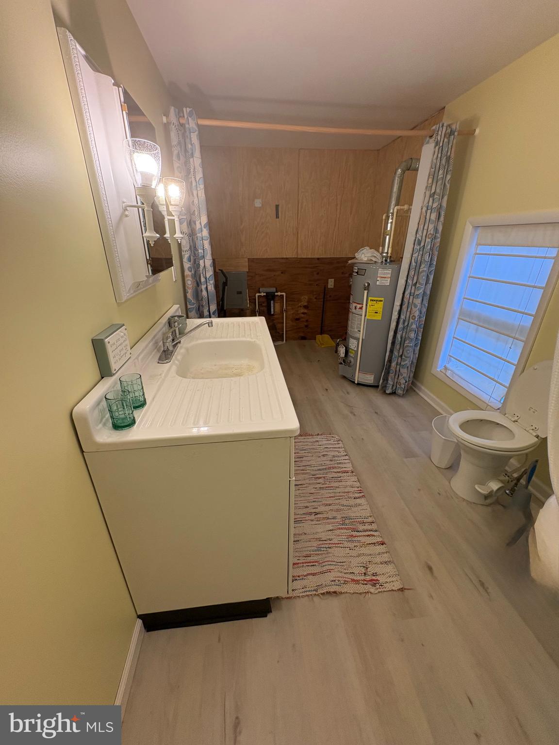 INDIAN ACRES - Residential