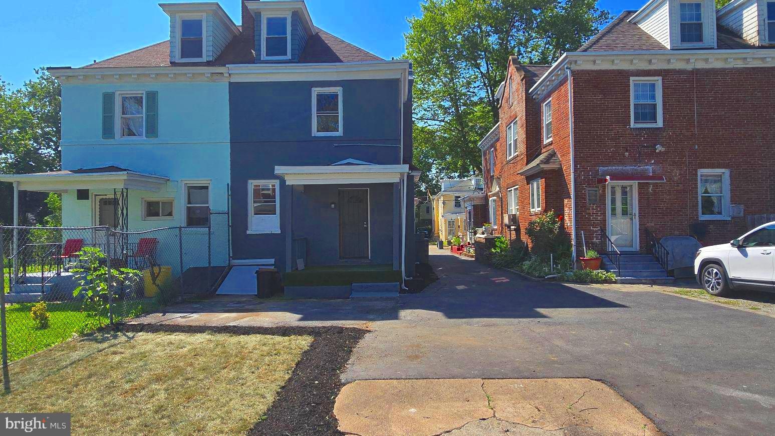 30 NEWELL AVENUE