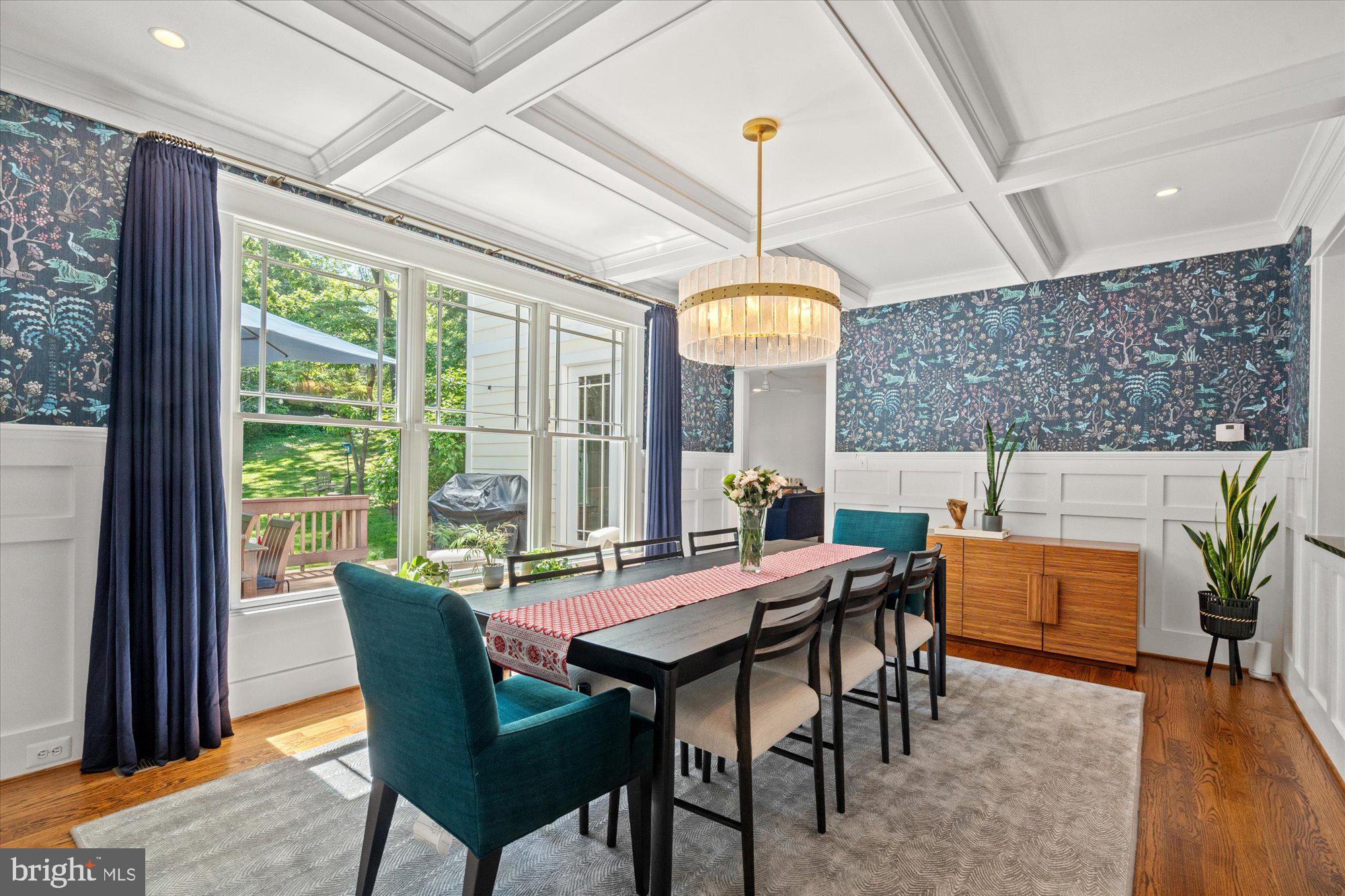 GOLF CLUB MANOR - Residential
