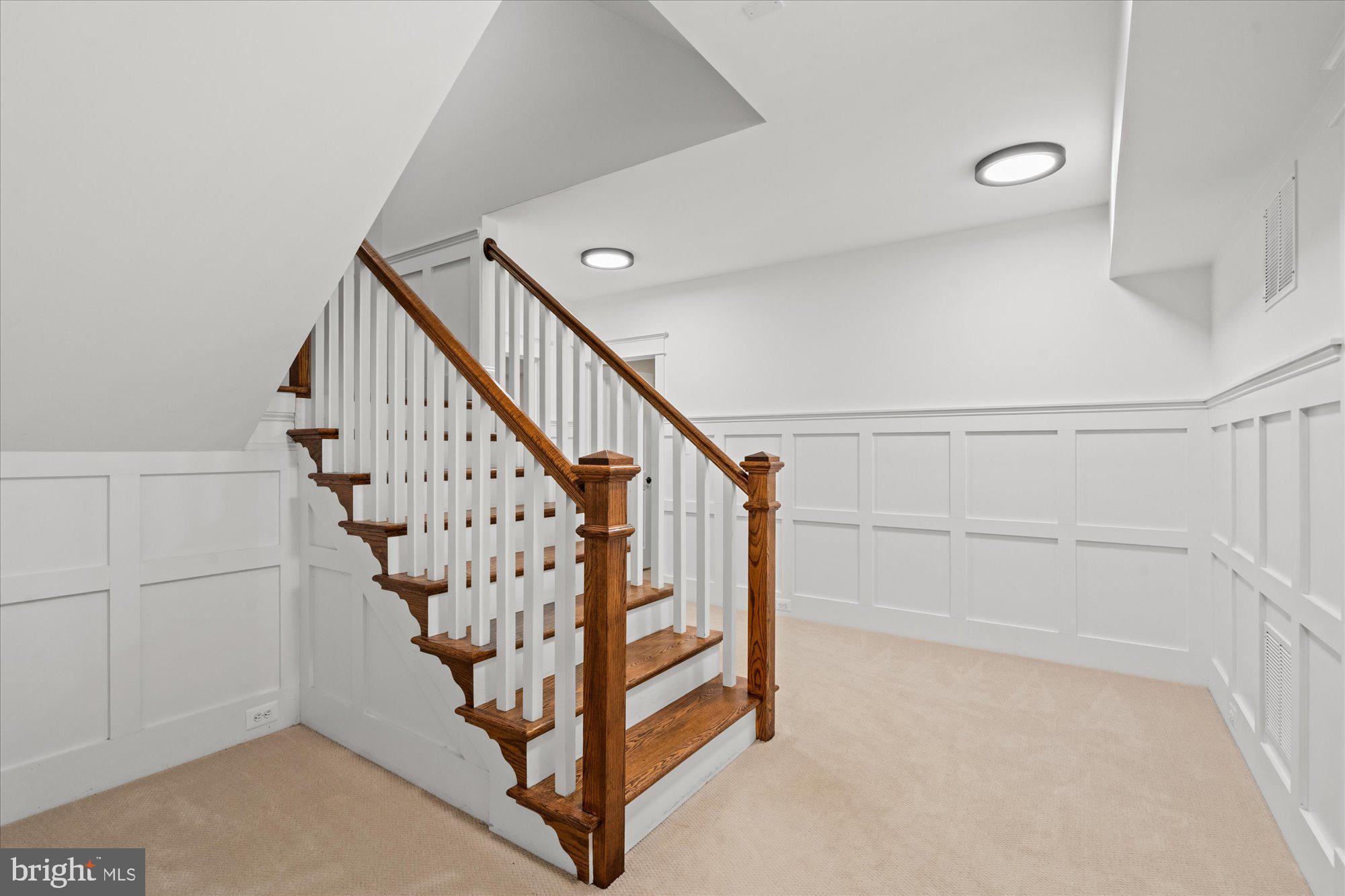 GOLF CLUB MANOR - Residential