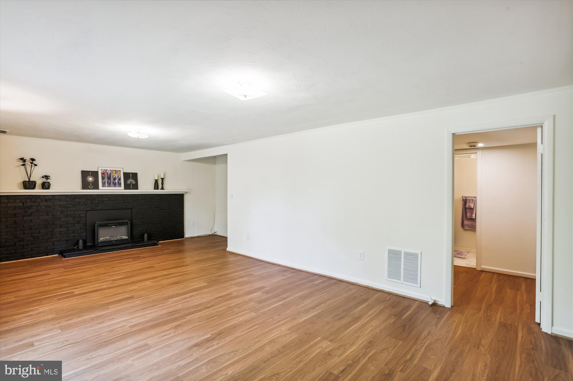 MILL CREEK TOWNE - Residential