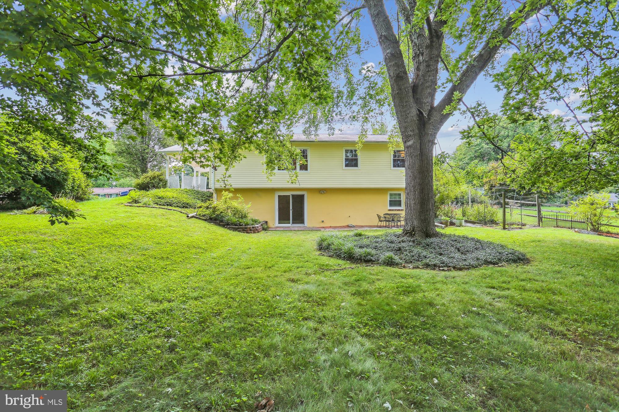 MILL CREEK TOWNE - Residential