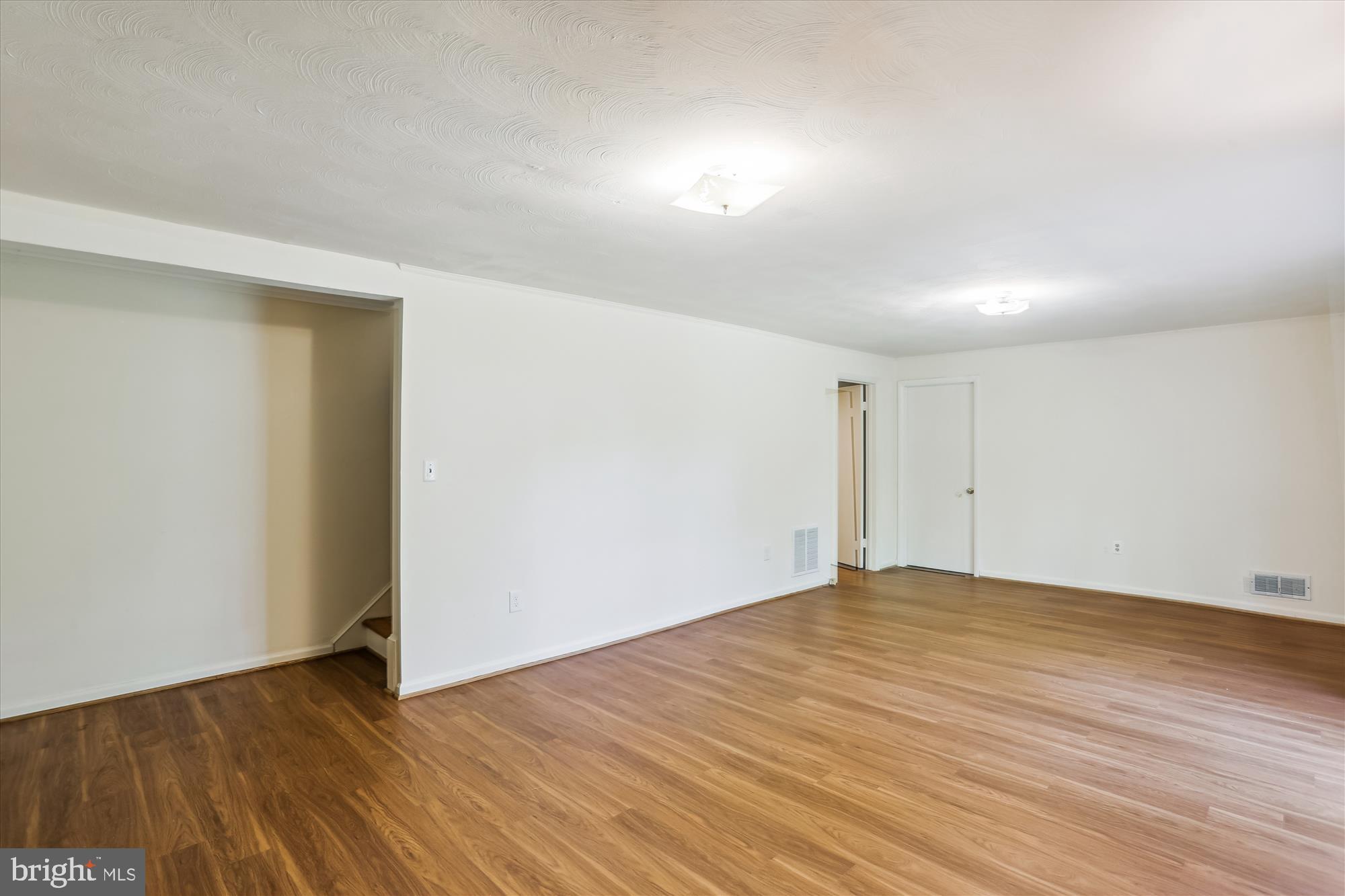 MILL CREEK TOWNE - Residential