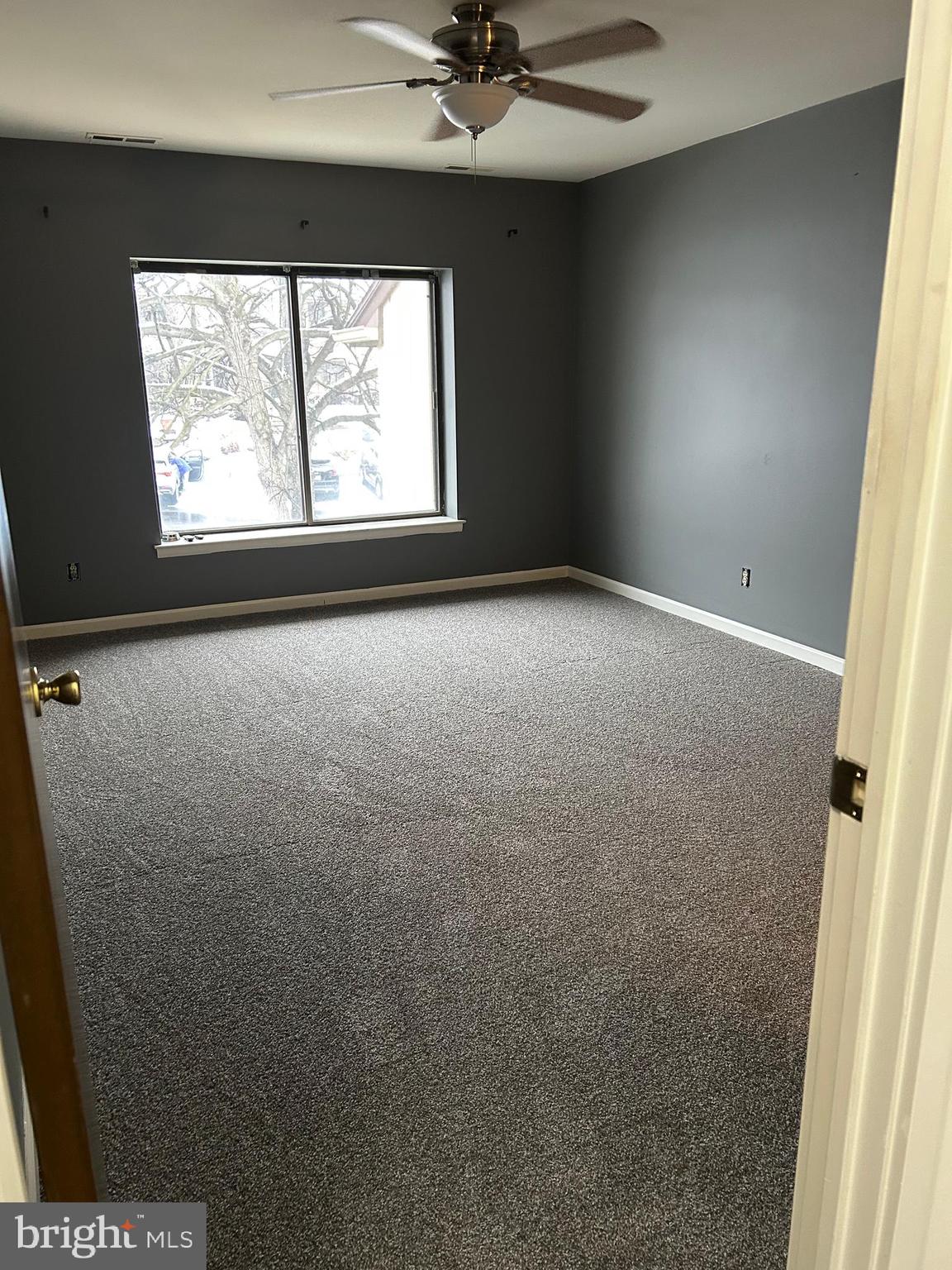 FLYING HILLS - Residential Lease