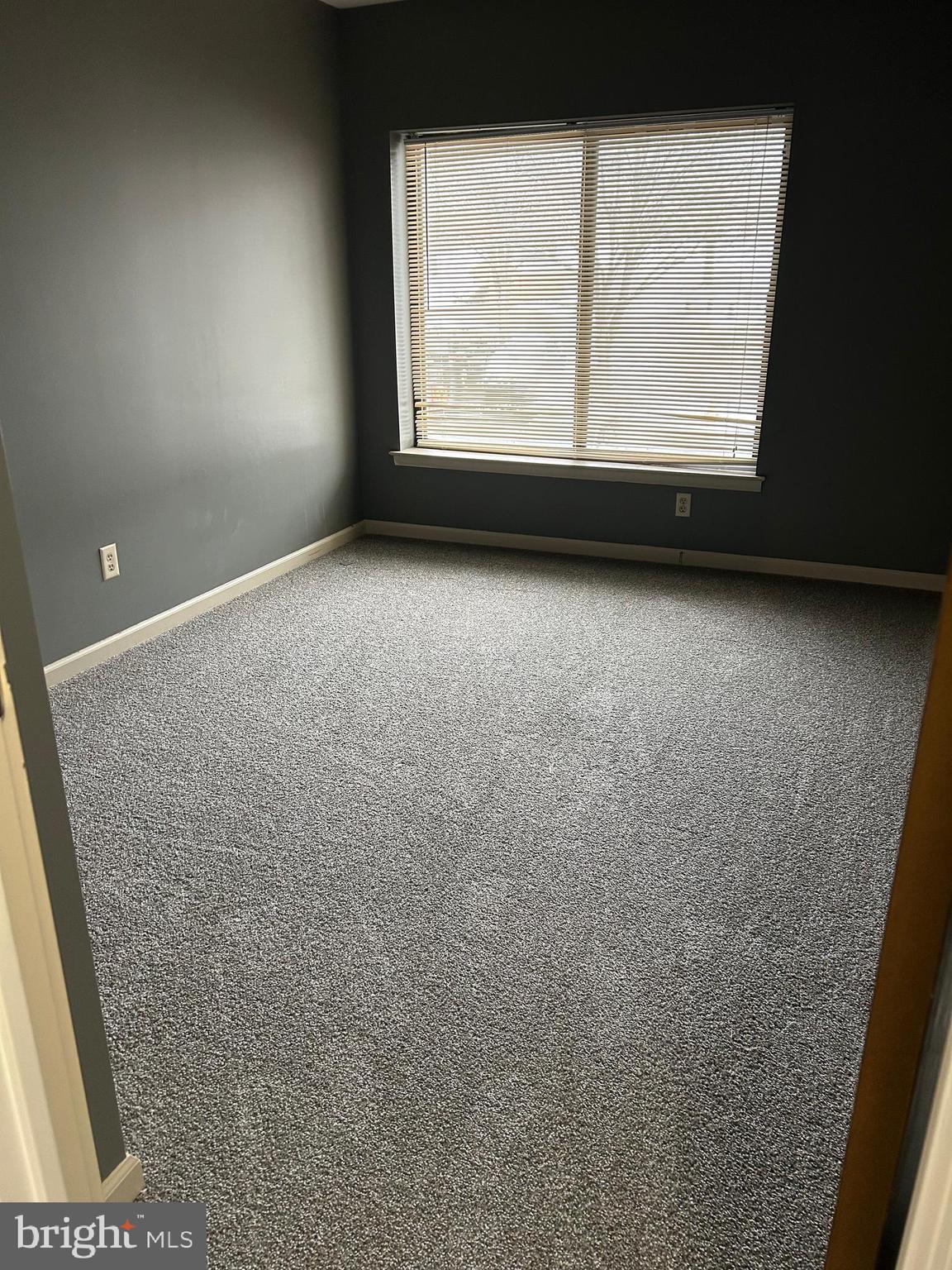 FLYING HILLS - Residential Lease