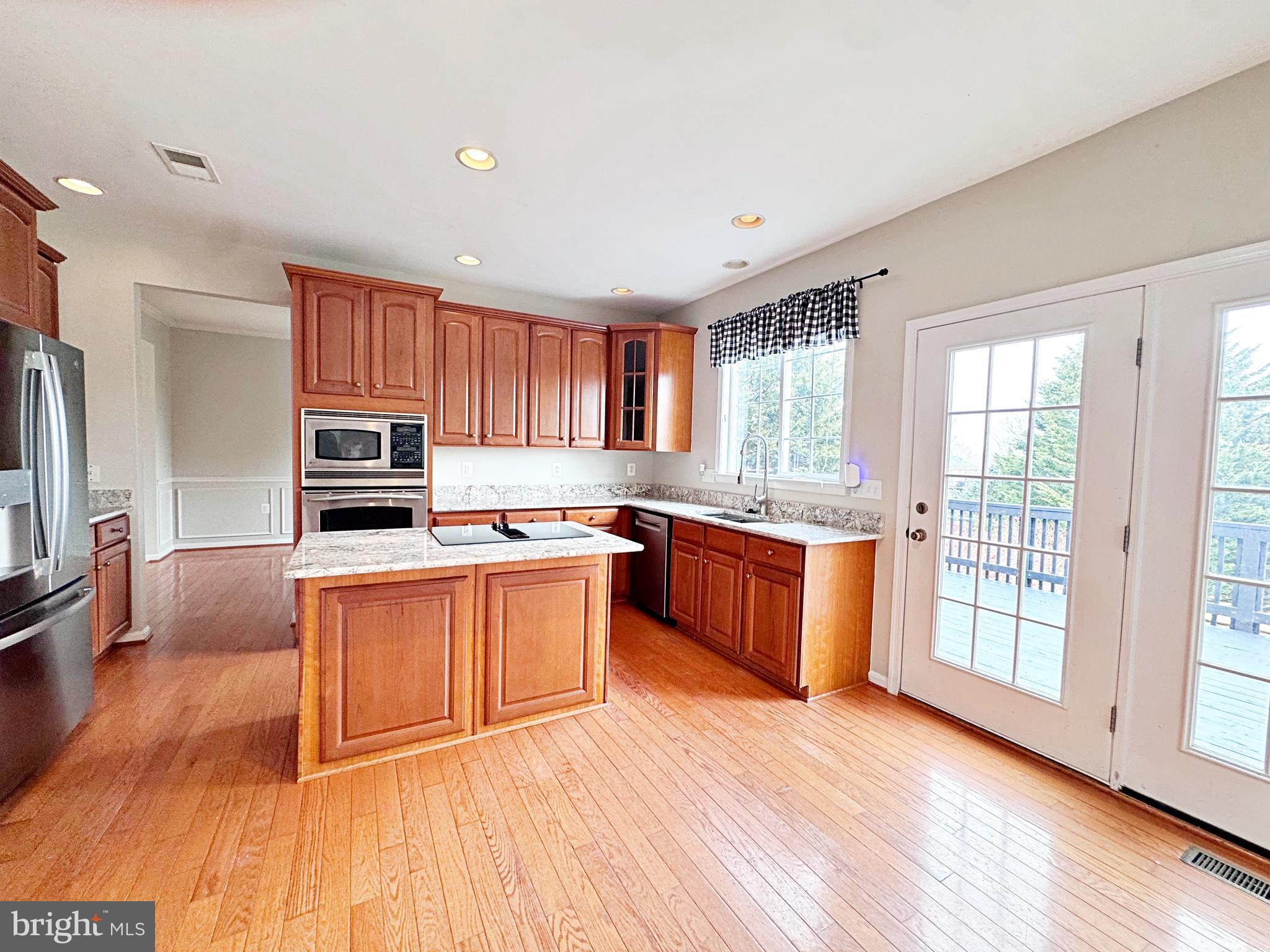 LOCUST HILL - Residential