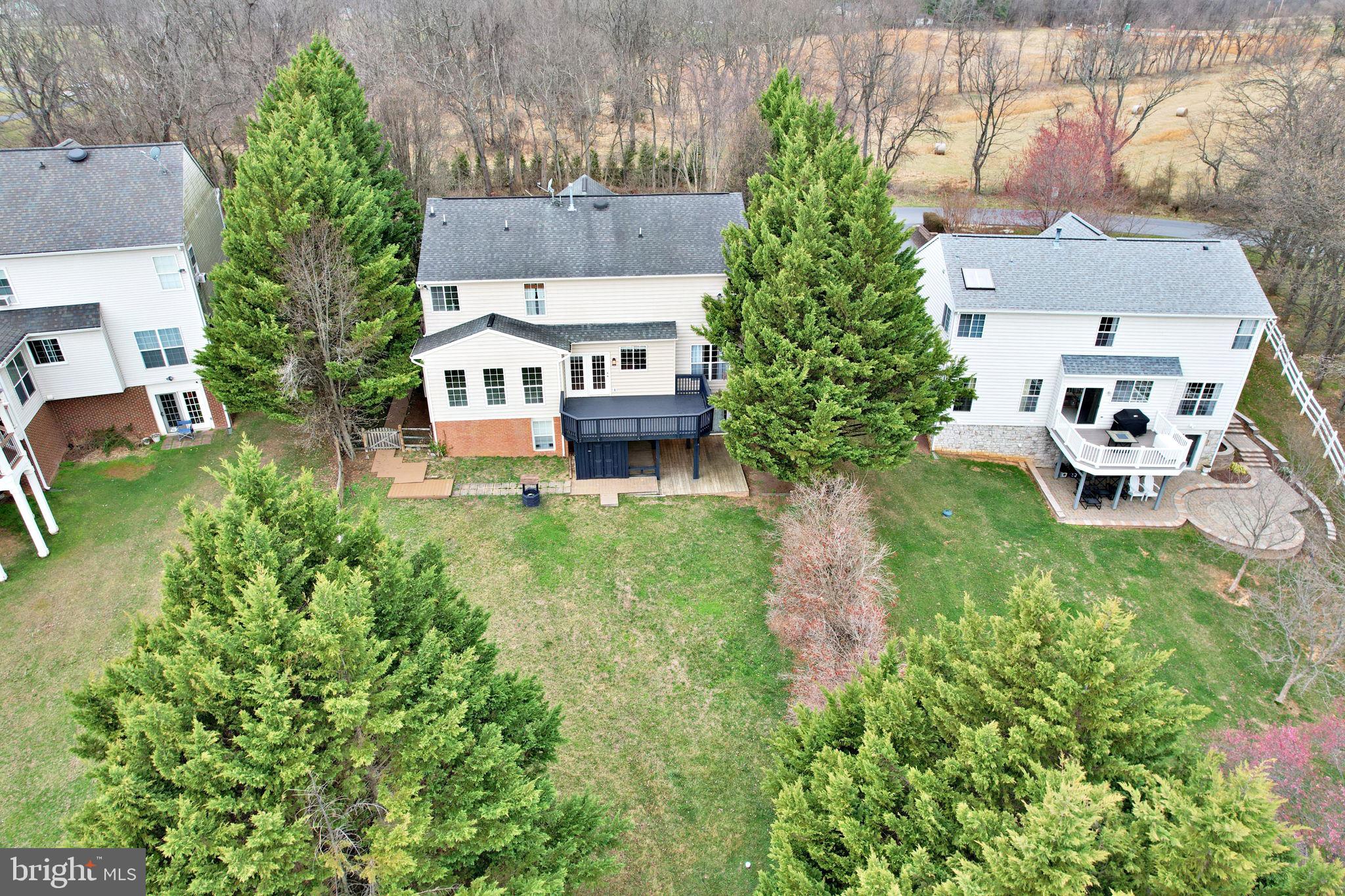 LOCUST HILL - Residential