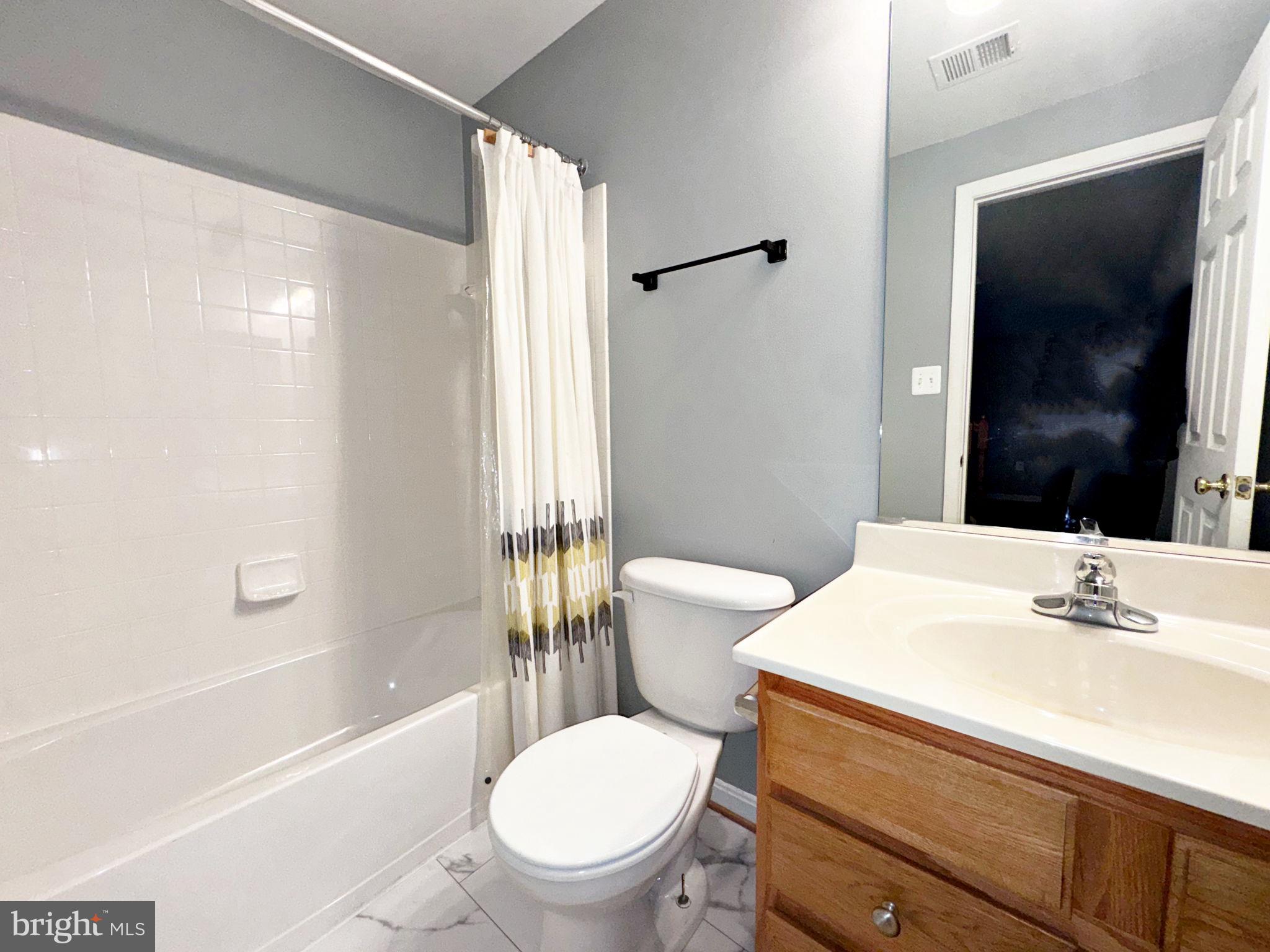 LOCUST HILL - Residential