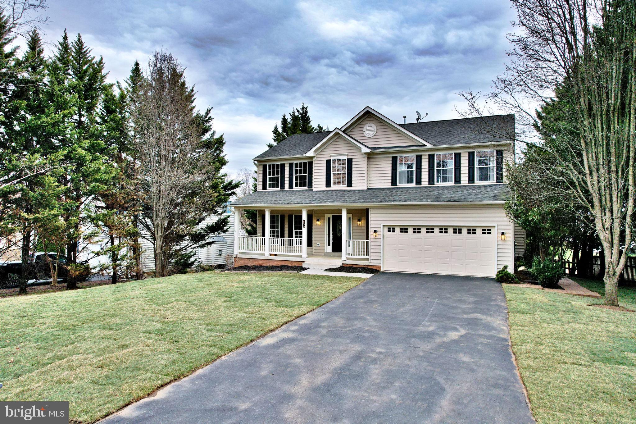 LOCUST HILL - Residential