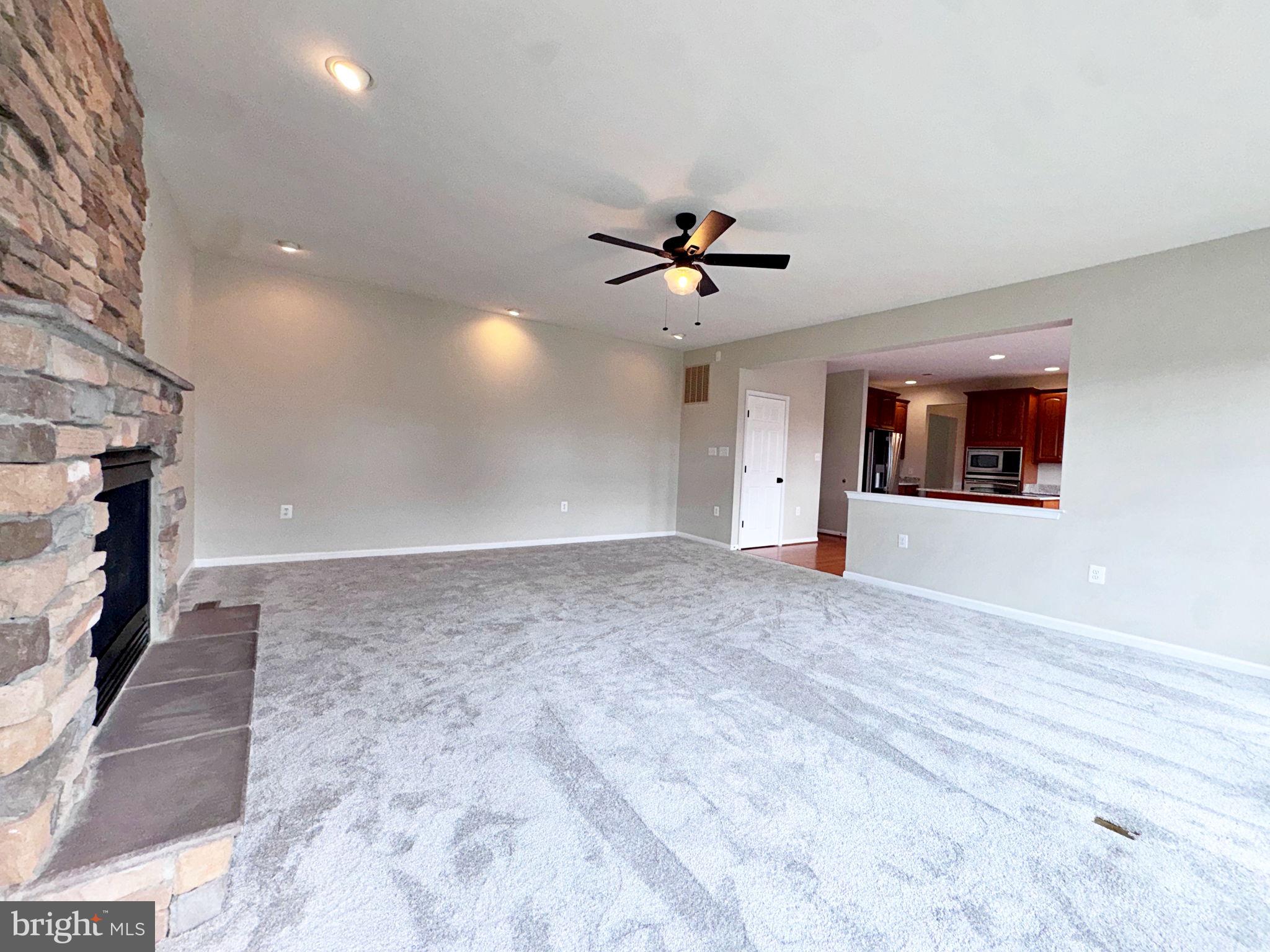 LOCUST HILL - Residential