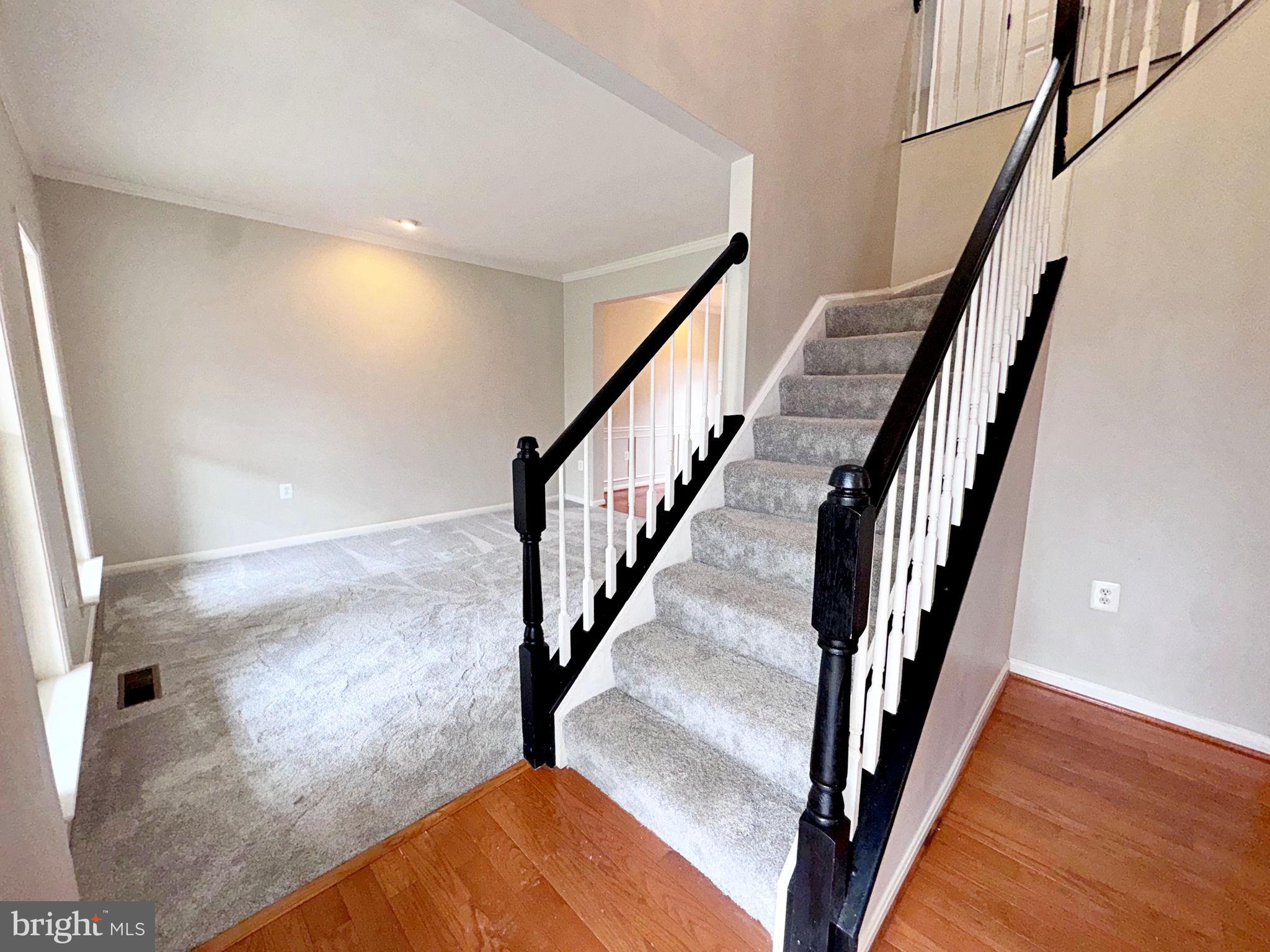 LOCUST HILL - Residential