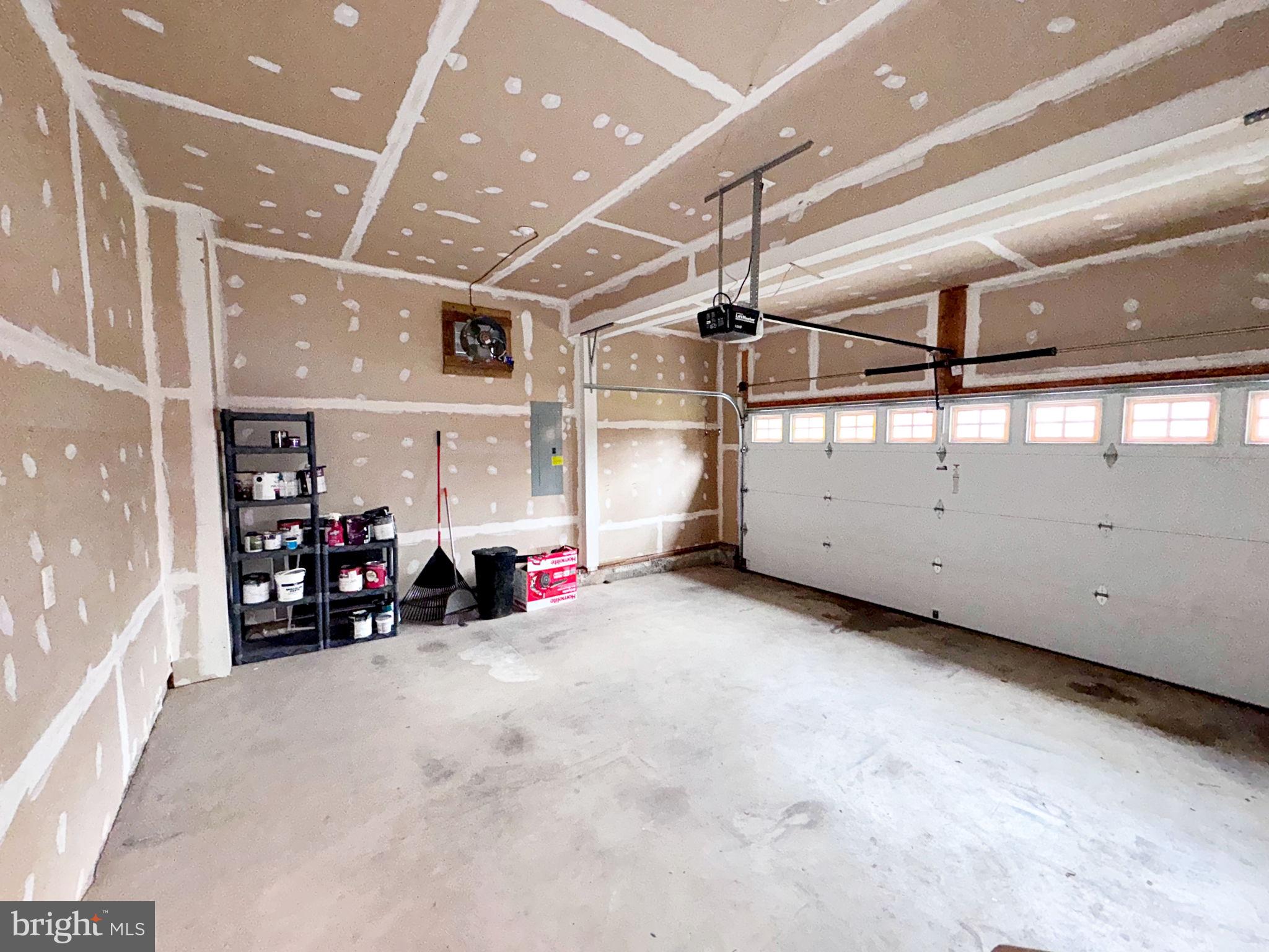 LOCUST HILL - Residential