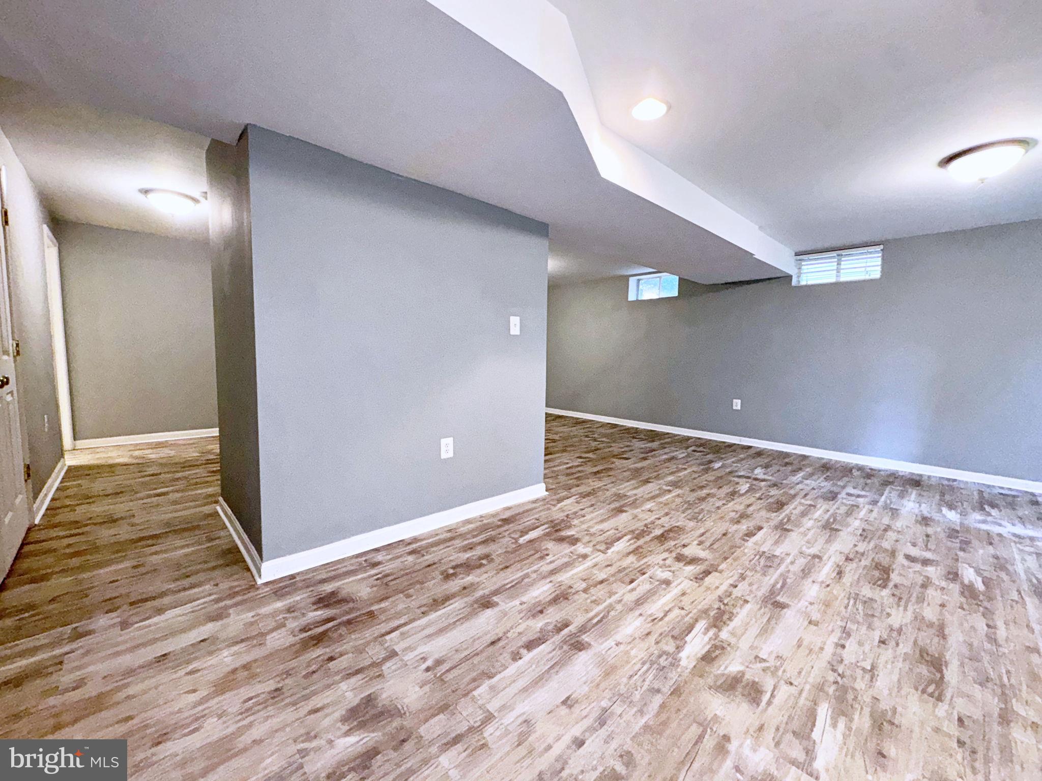 LOCUST HILL - Residential