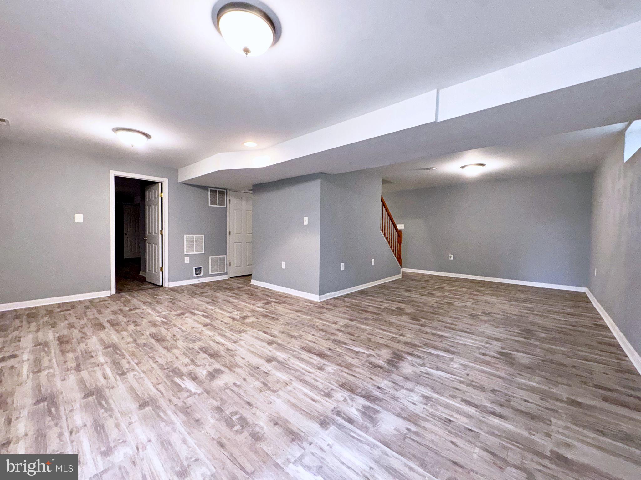 LOCUST HILL - Residential