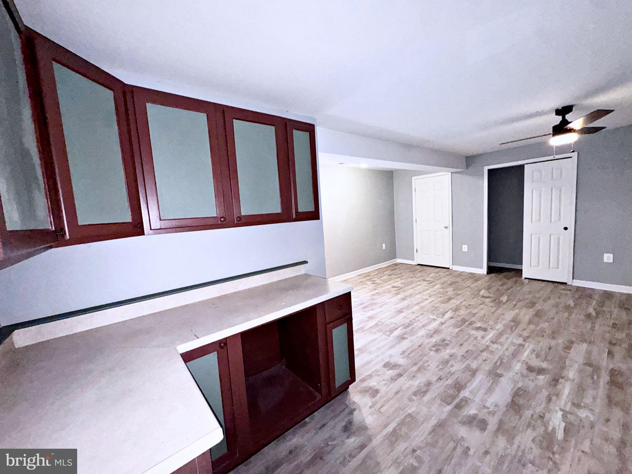 LOCUST HILL - Residential