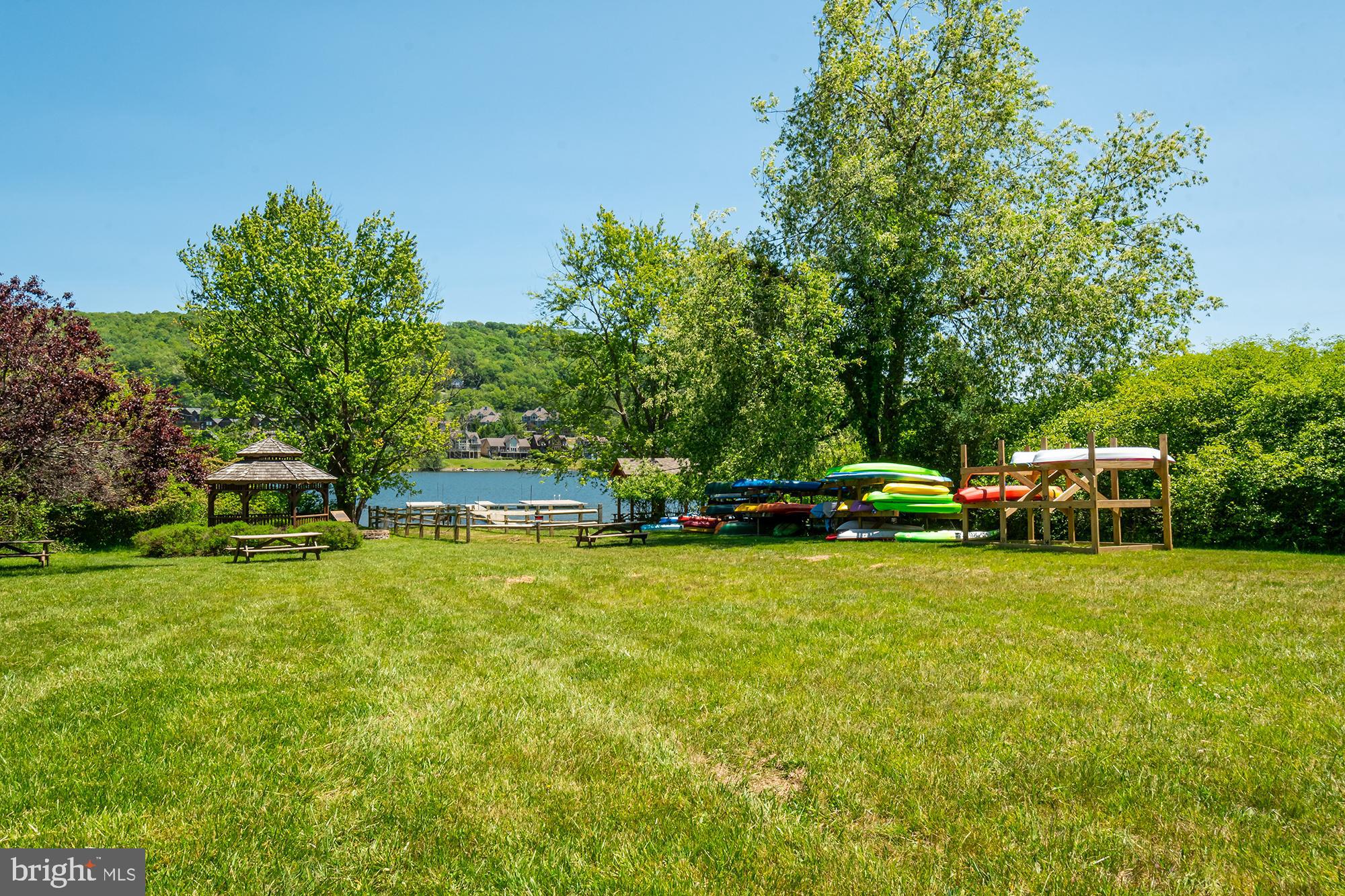 VILLAGES OF WISP - Residential