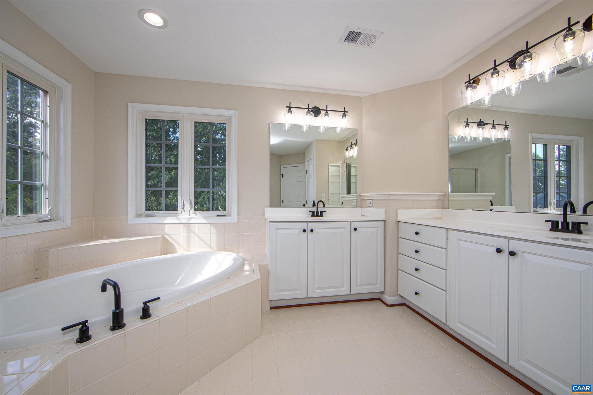 SPRING CREEK - Residential