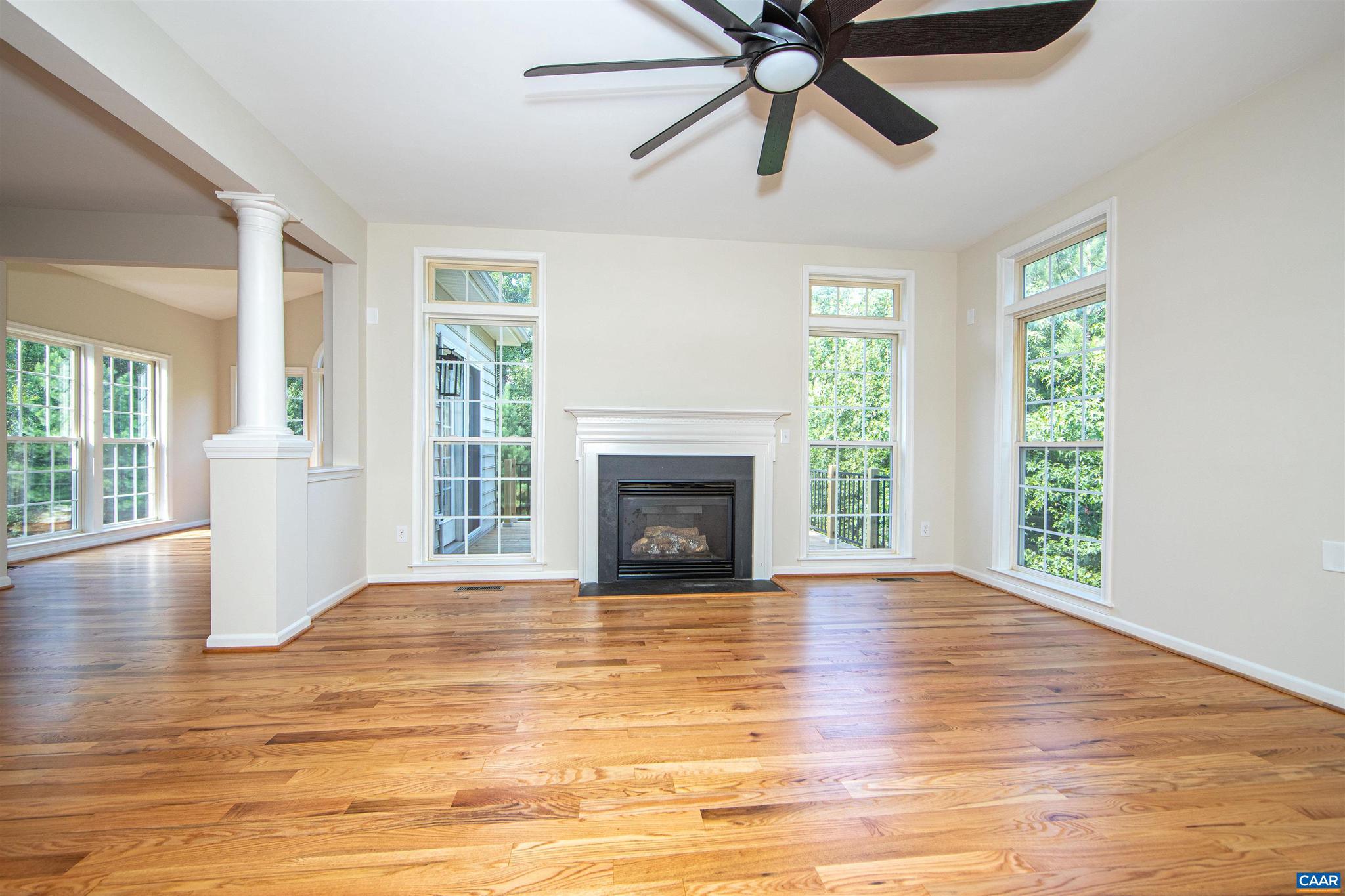 SPRING CREEK - Residential