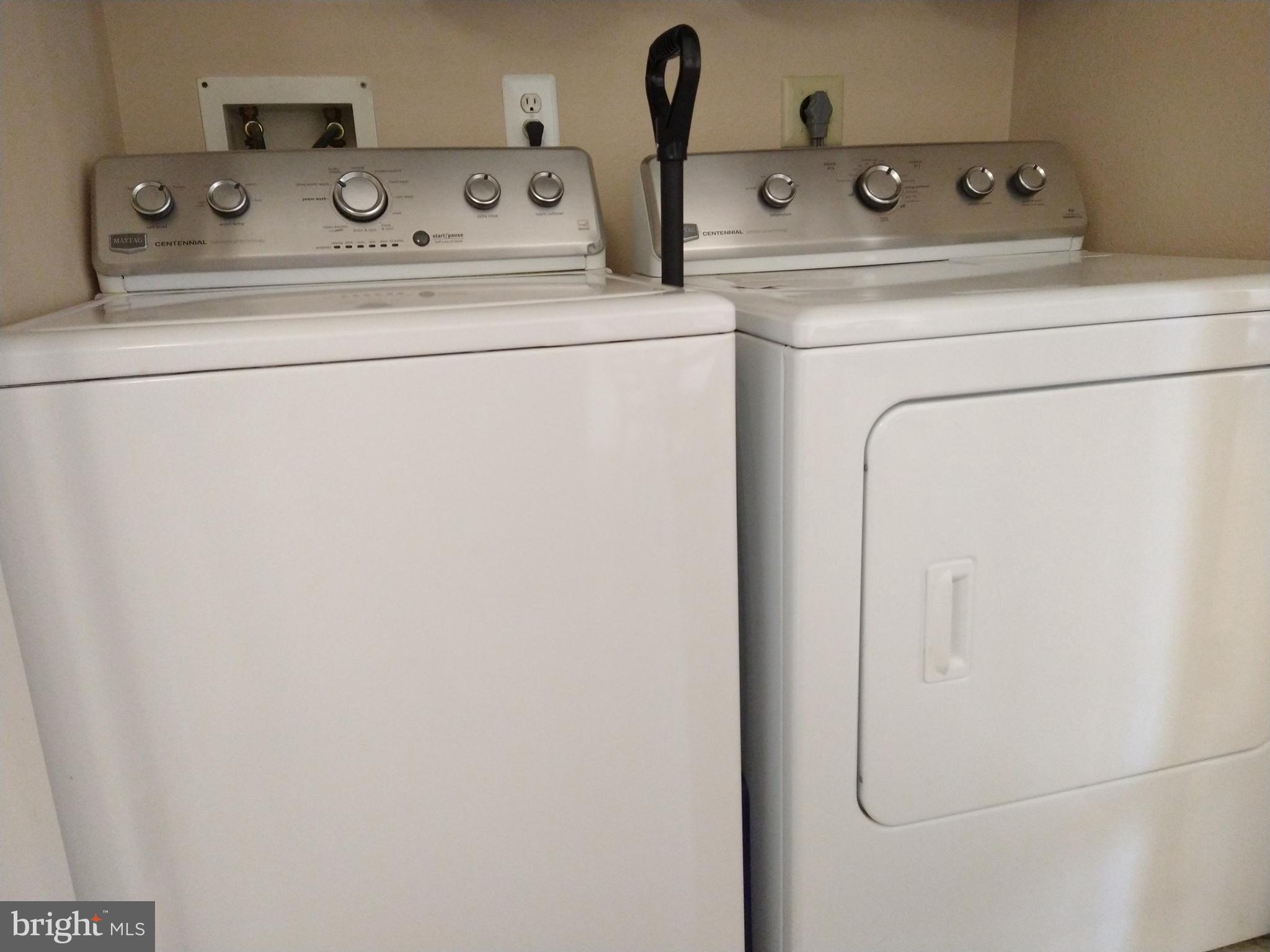 GATES OF MCLEAN - Residential Lease