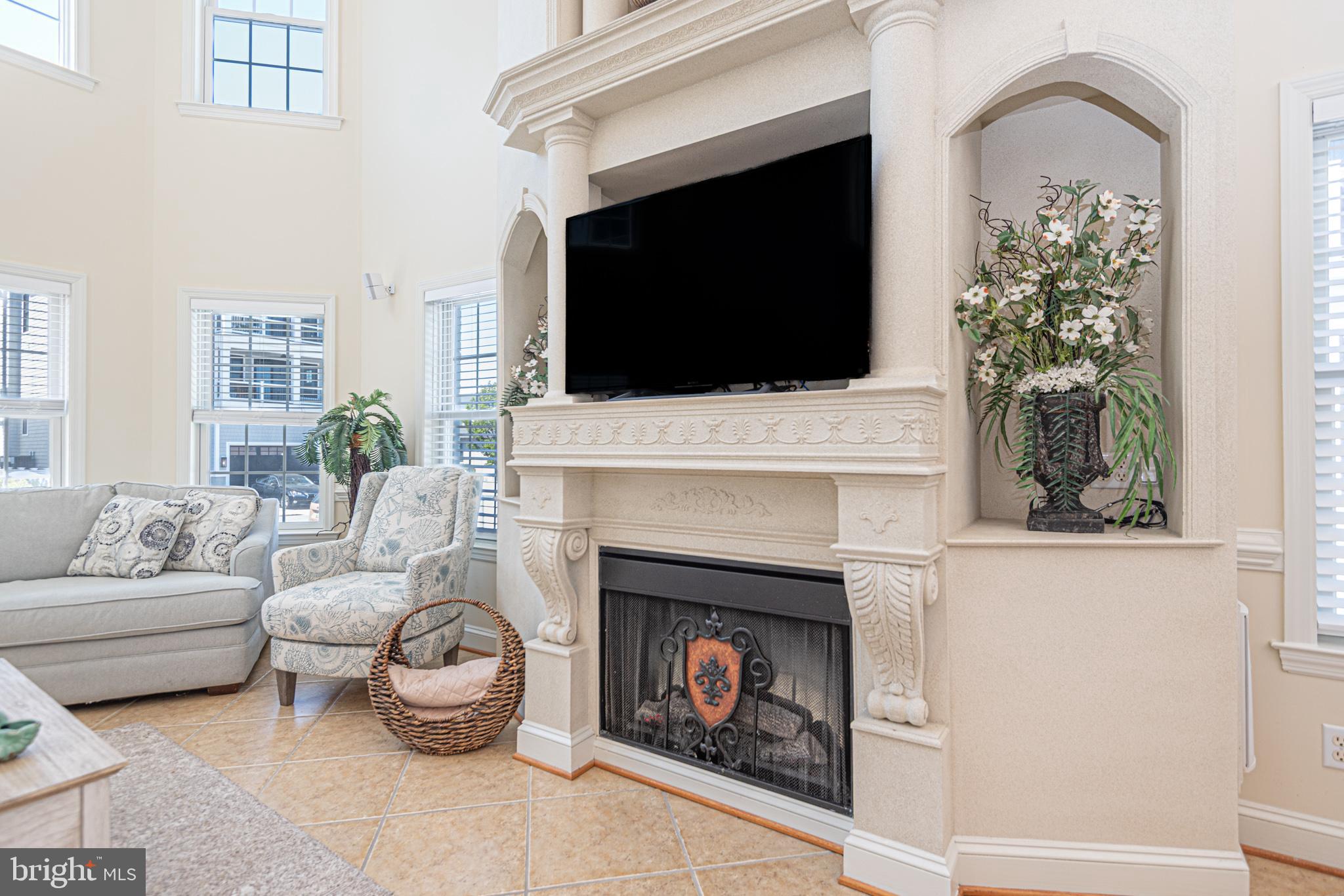 CAINE KEYS II EXT - Residential