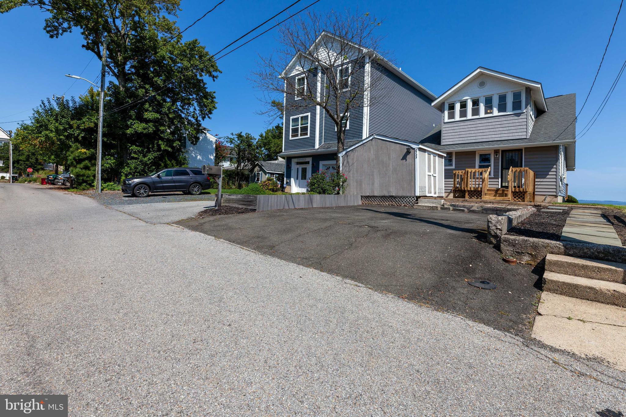 WALKER - Residential