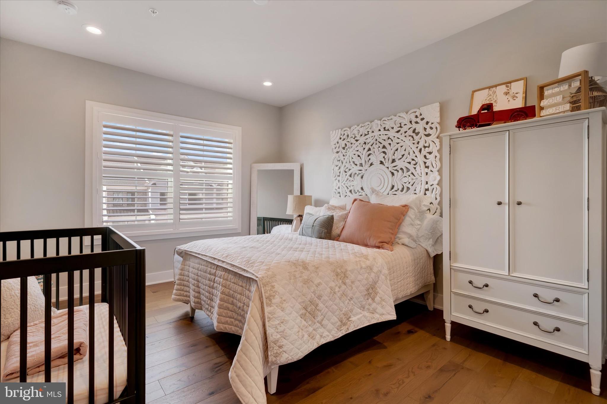 DOYLESTOWN WALK - Residential