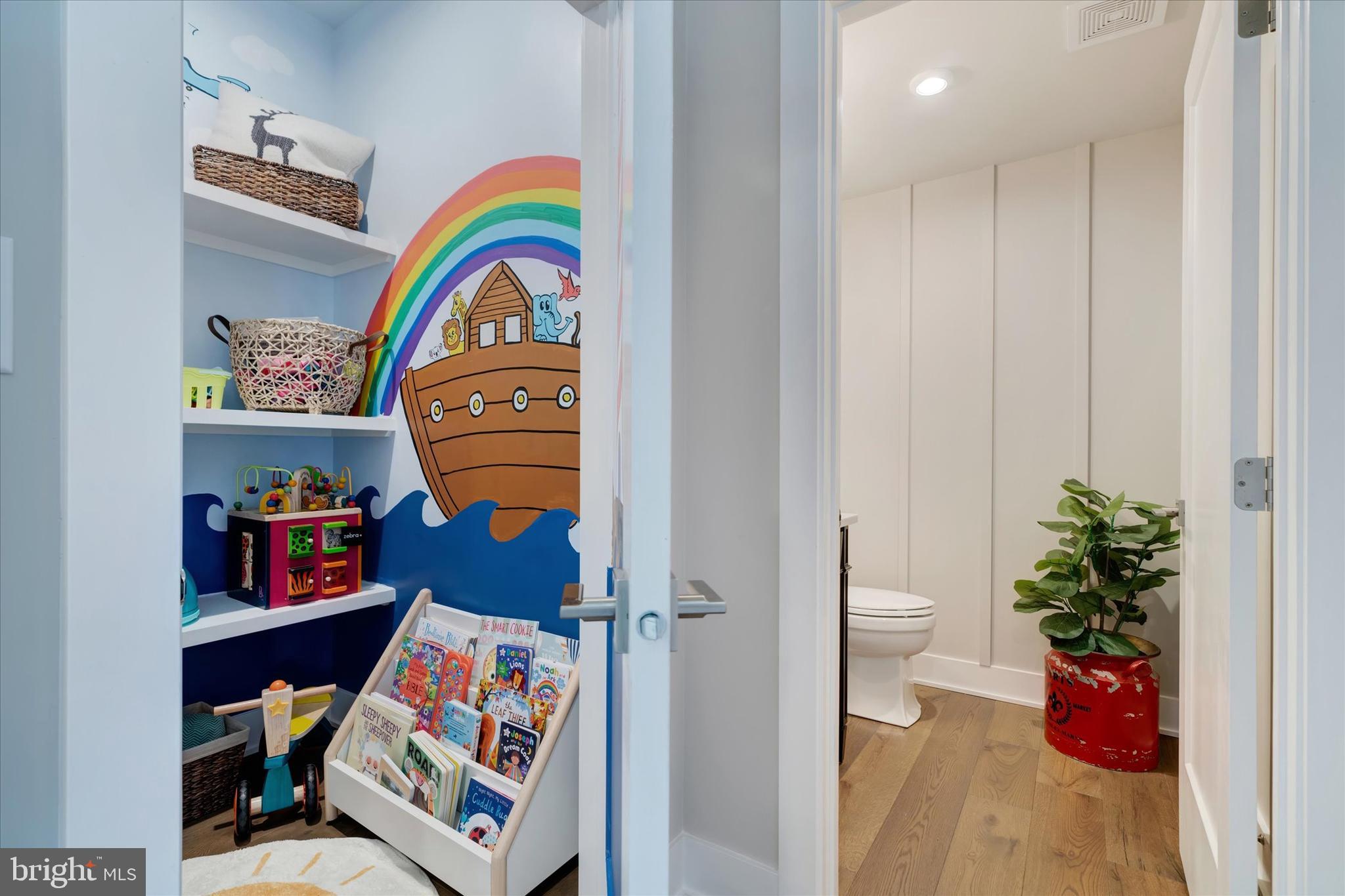 DOYLESTOWN WALK - Residential