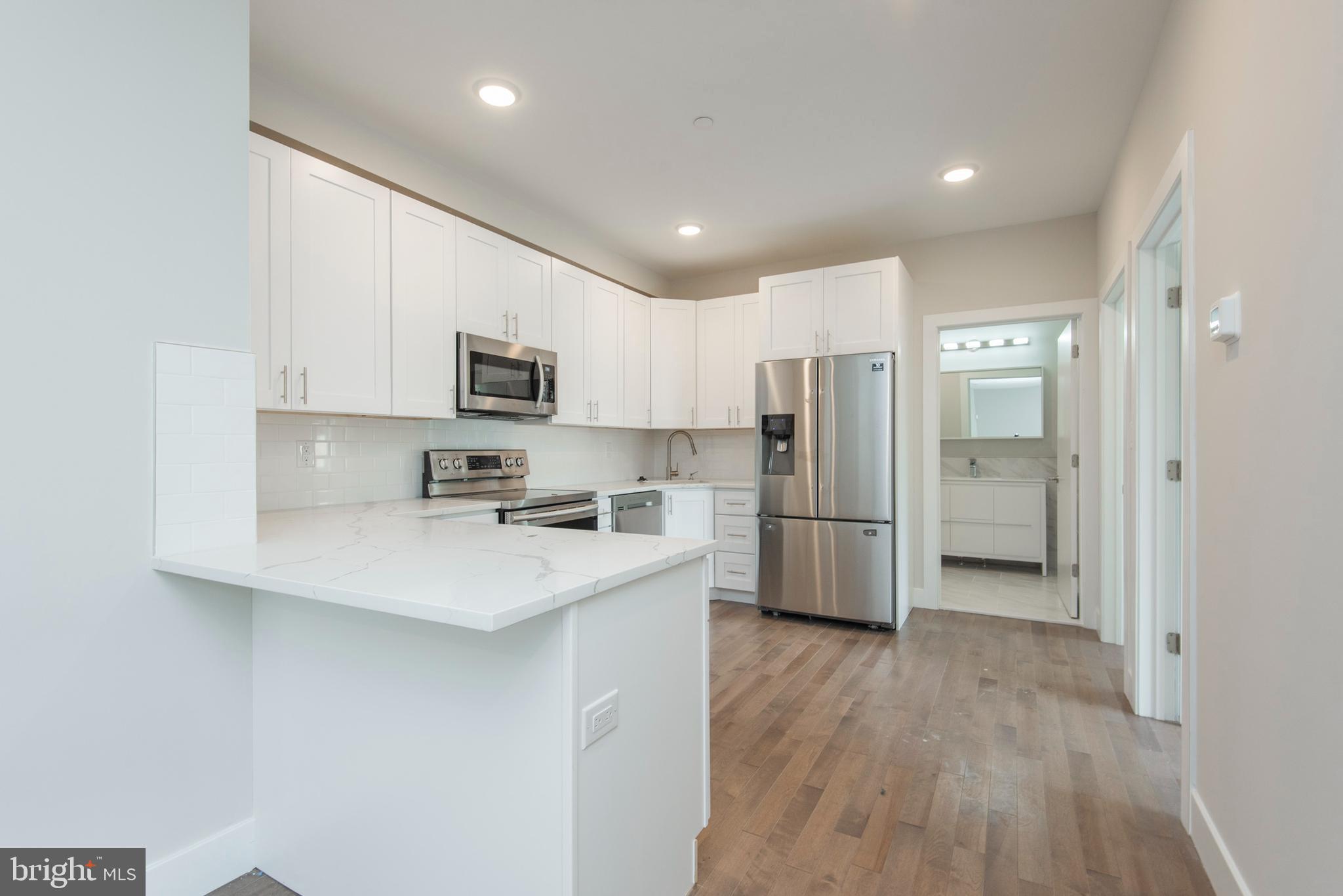 1631 POINT BREEZE AVENUE