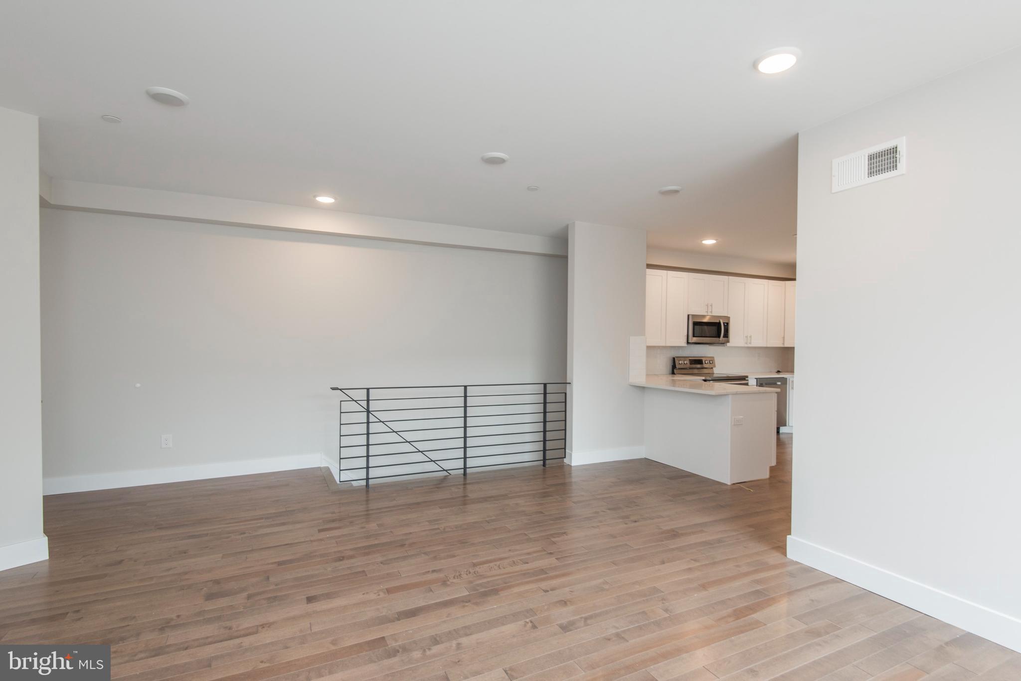 1631 POINT BREEZE AVENUE