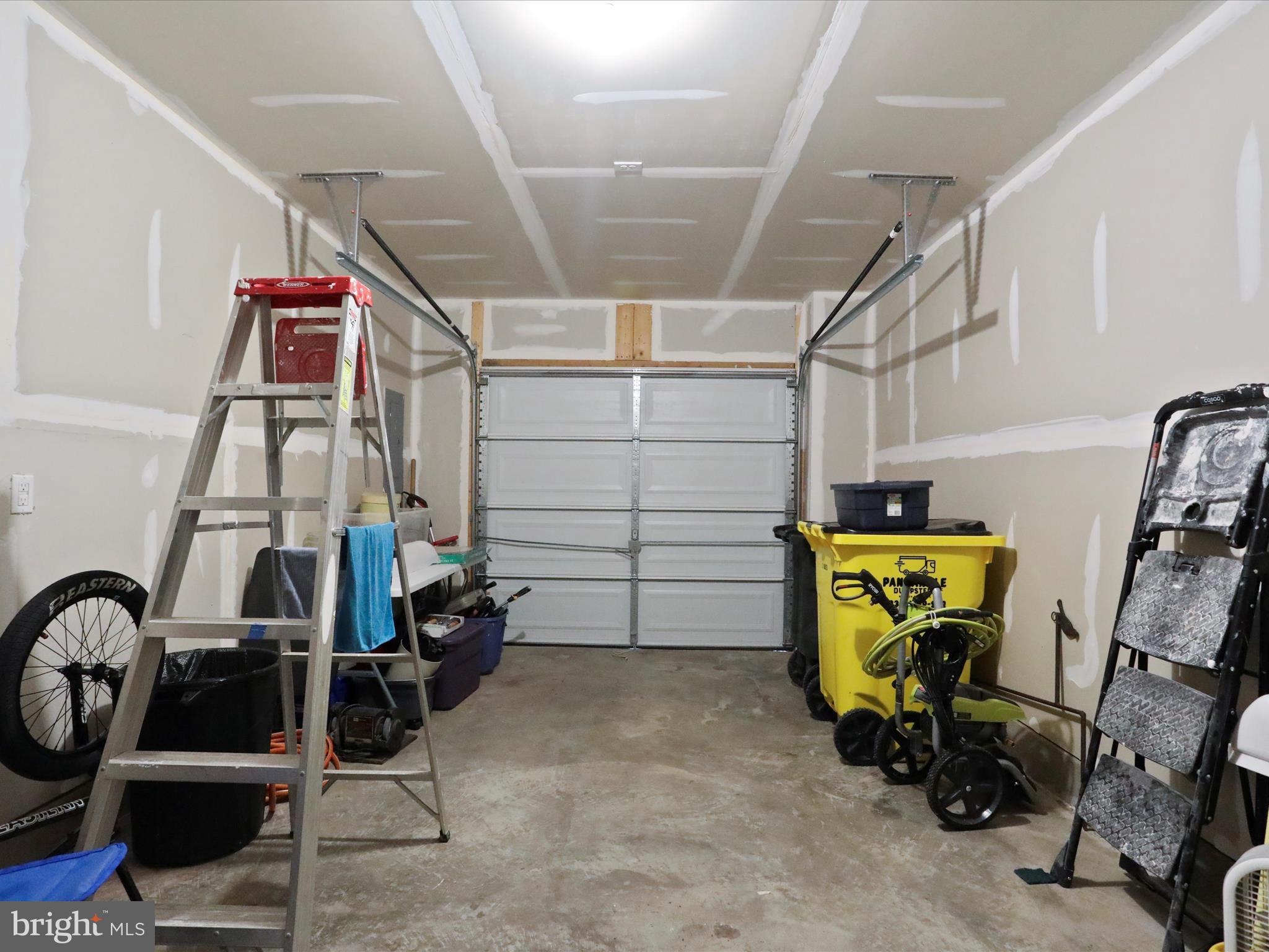 BERKELEY RIDGE - Residential