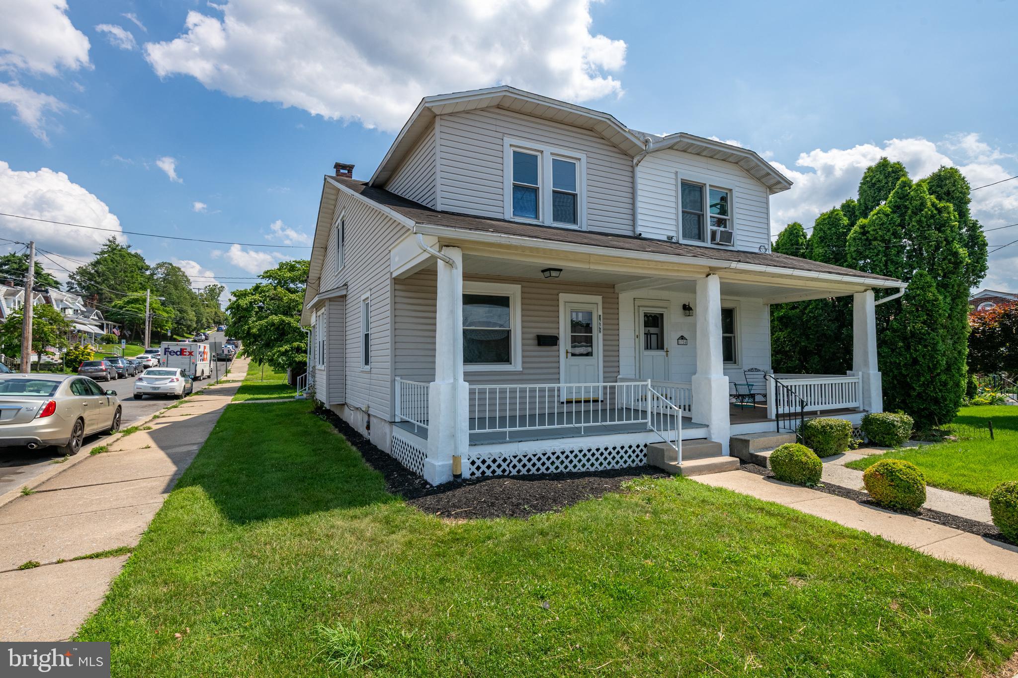 1226 MARGARET STREET