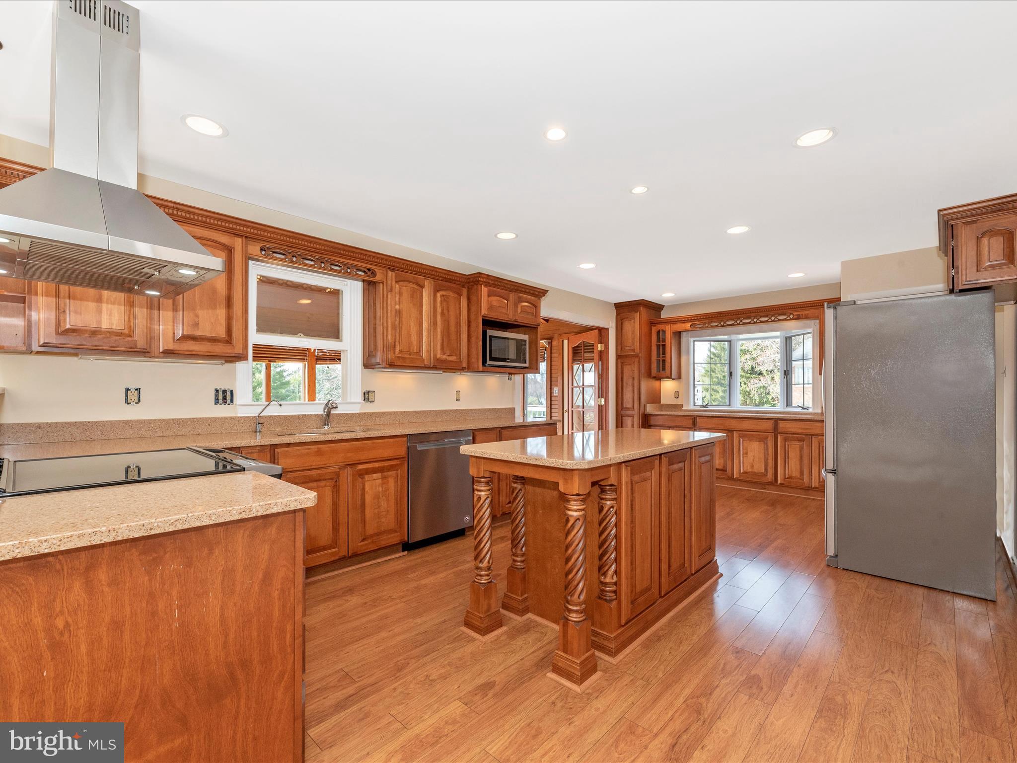 HIGH RIDGE - Residential