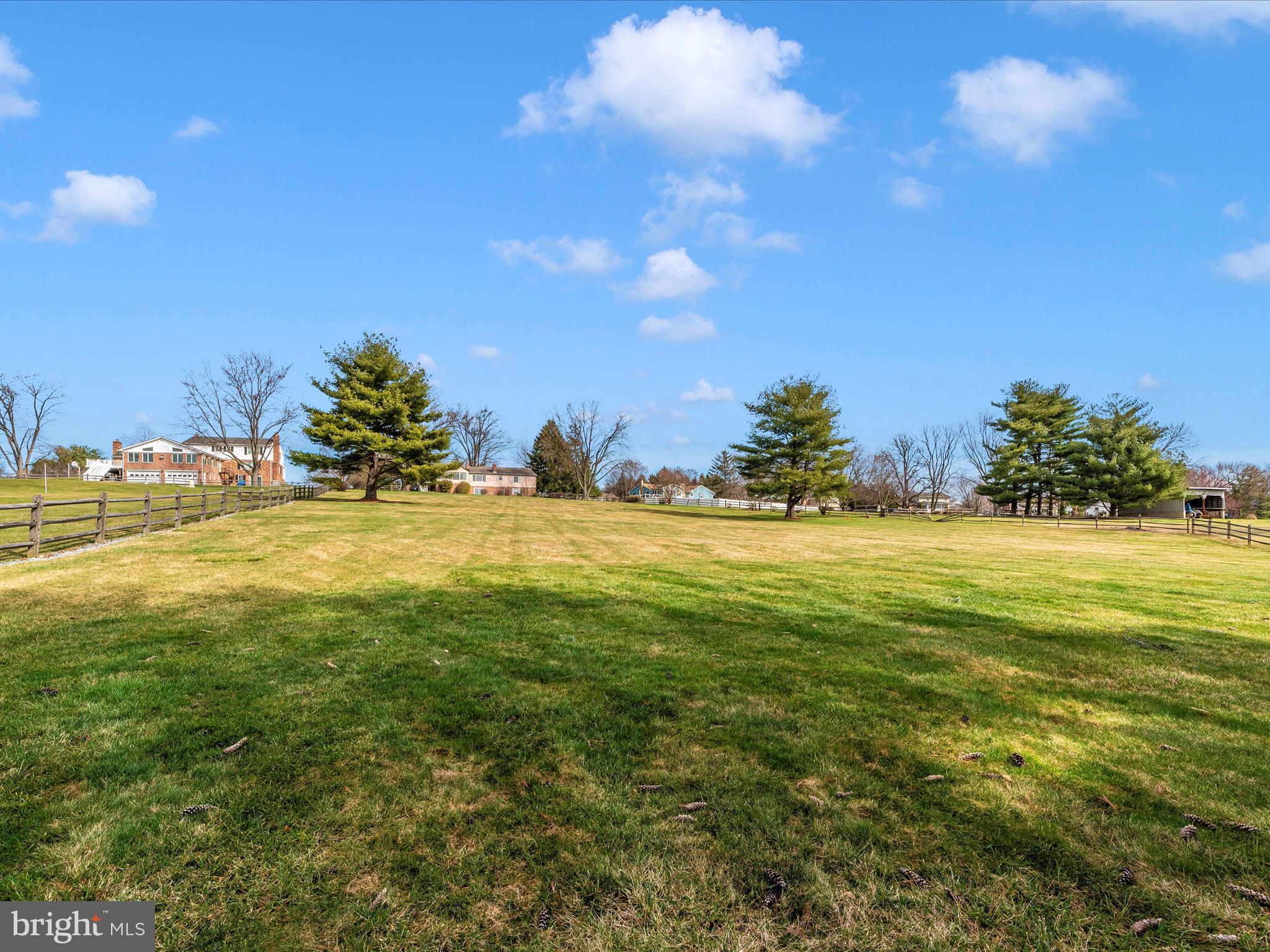 HIGH RIDGE - Residential