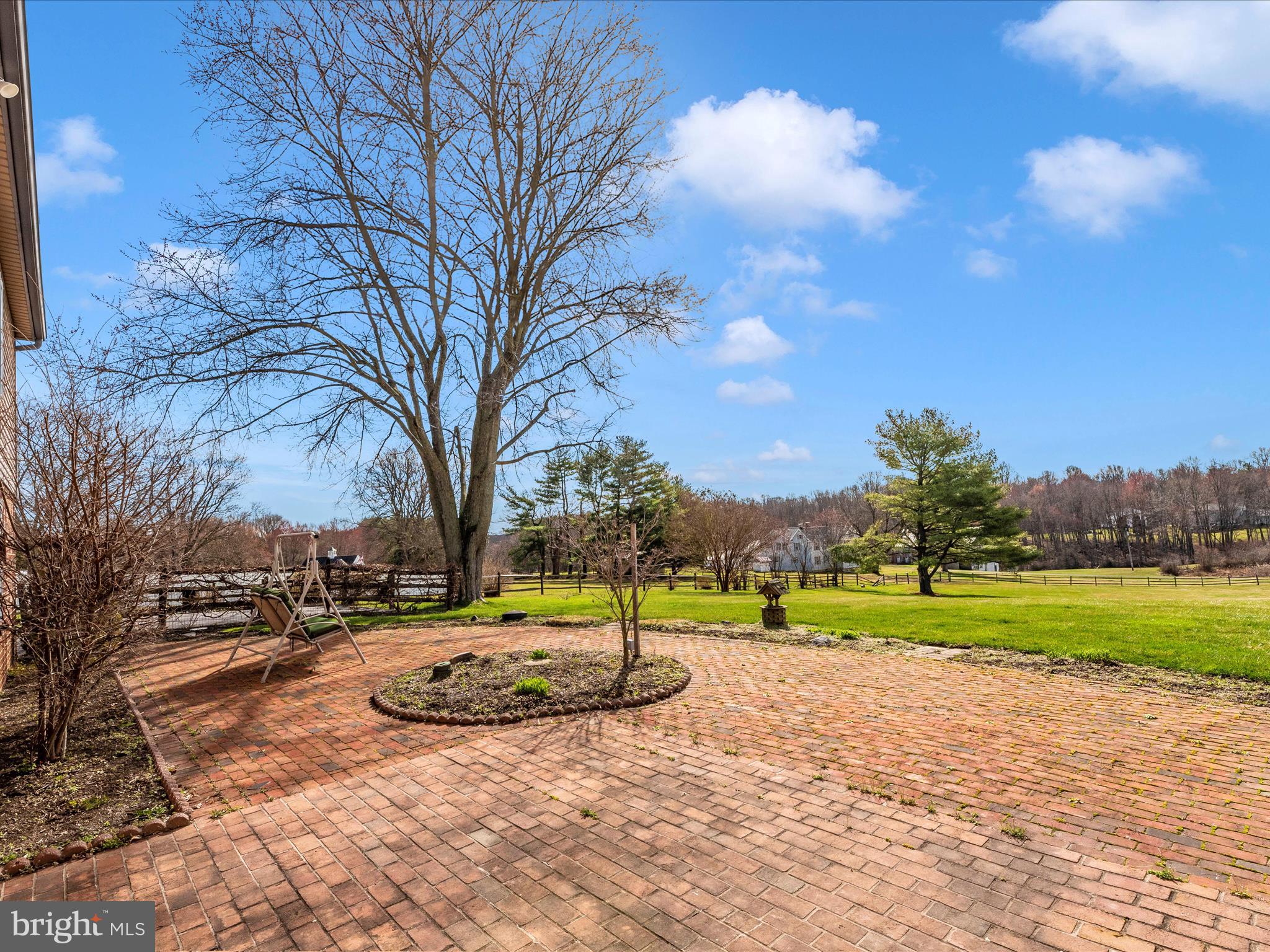 HIGH RIDGE - Residential