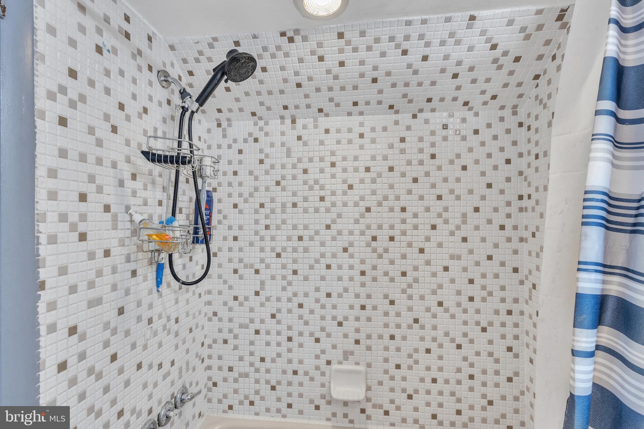 HOLMESBURG - Residential