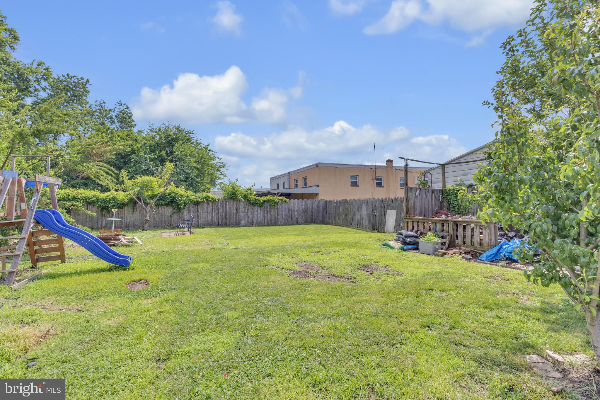 4415 MCMENAMY STREET