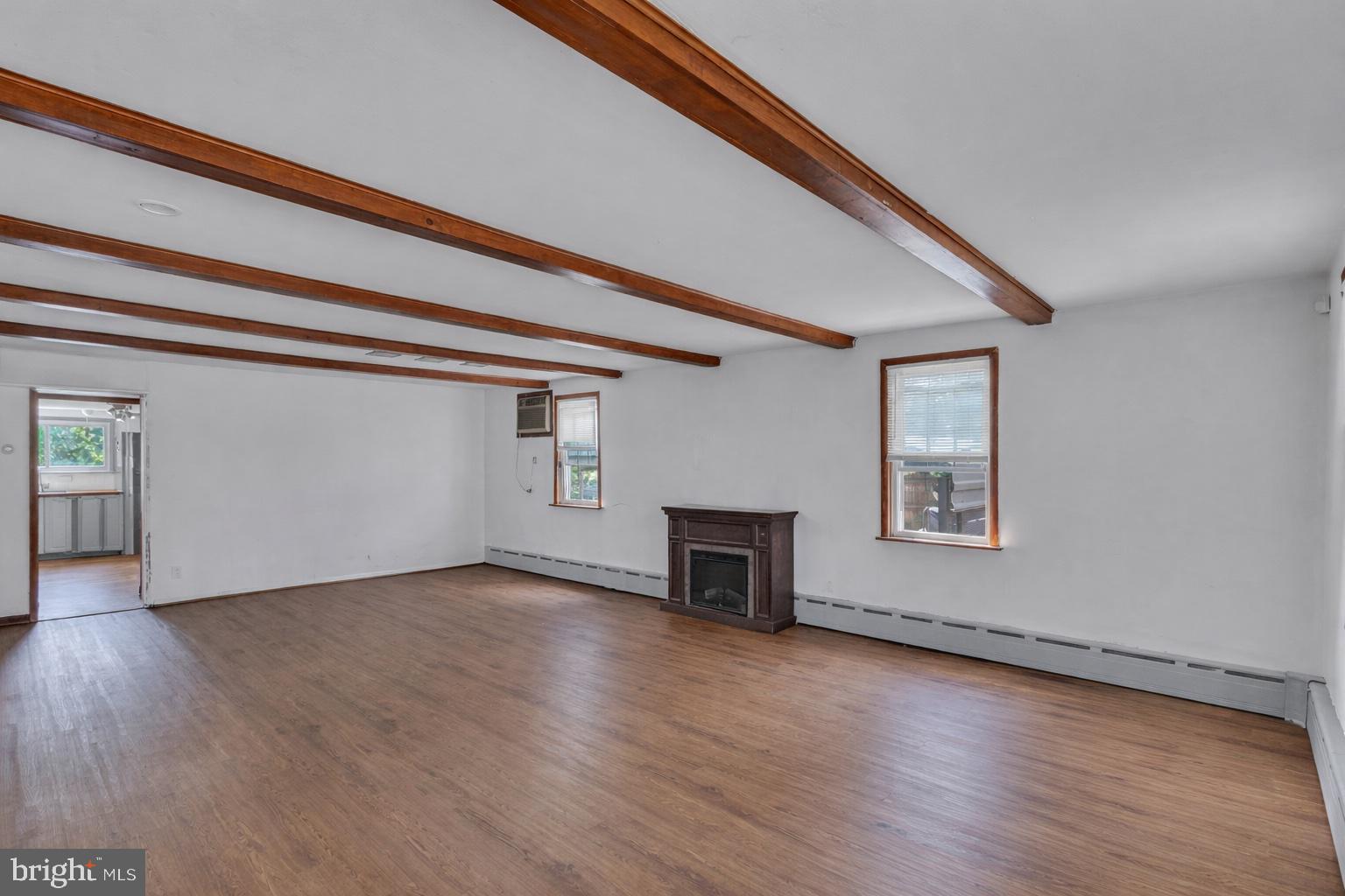 HOLMESBURG - Residential